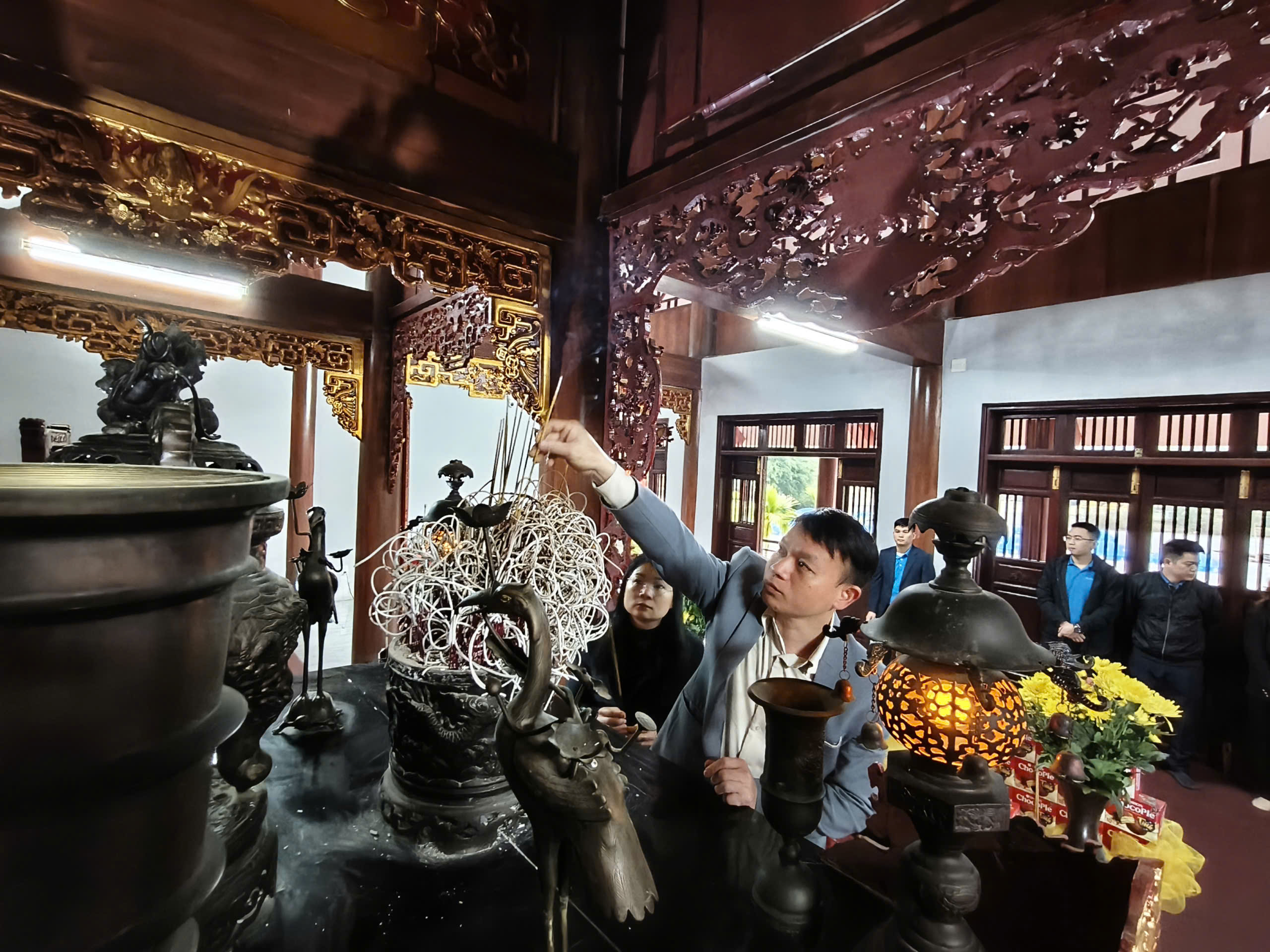 Anh-tin-bai