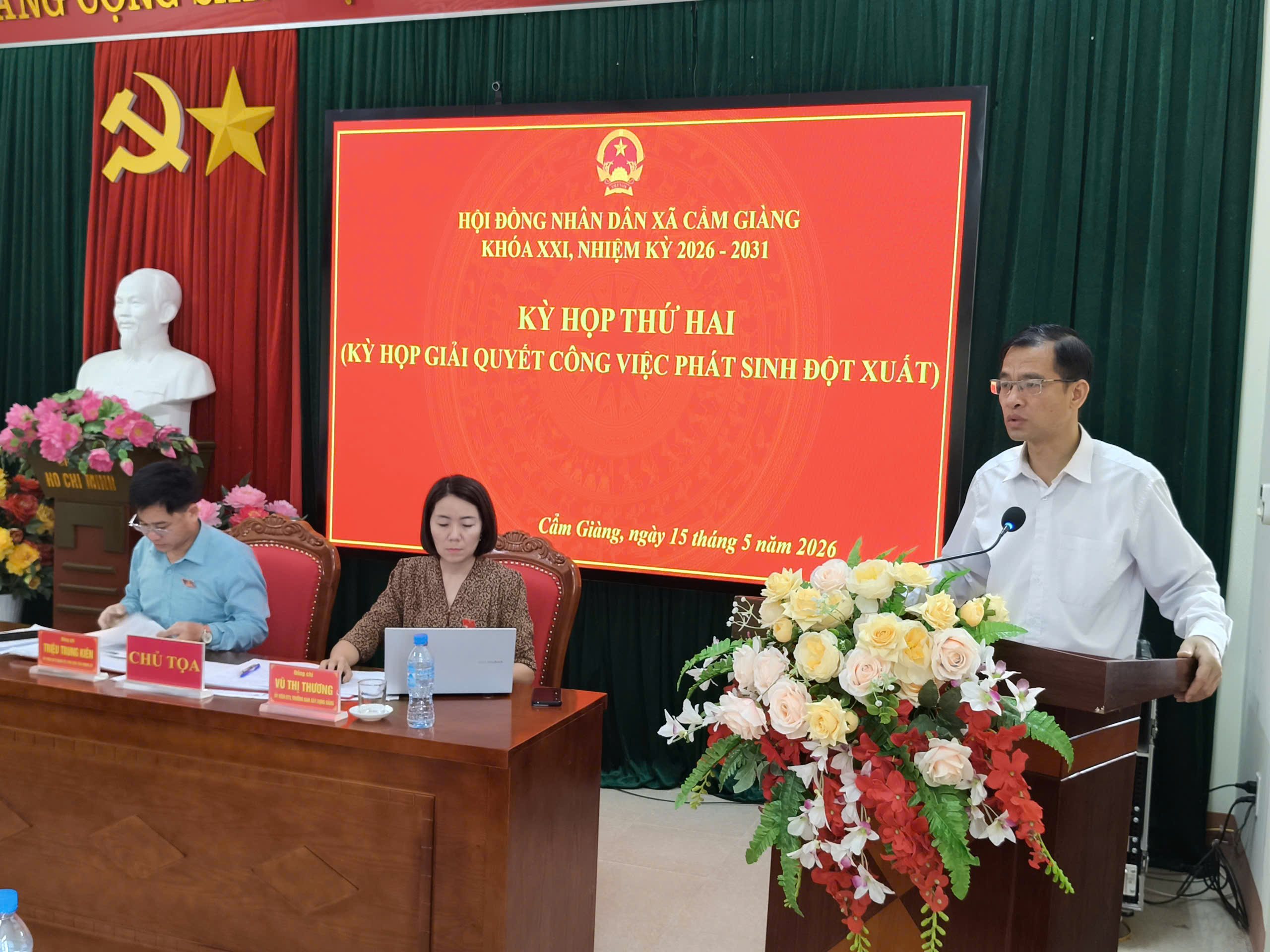 Anh-tin-bai