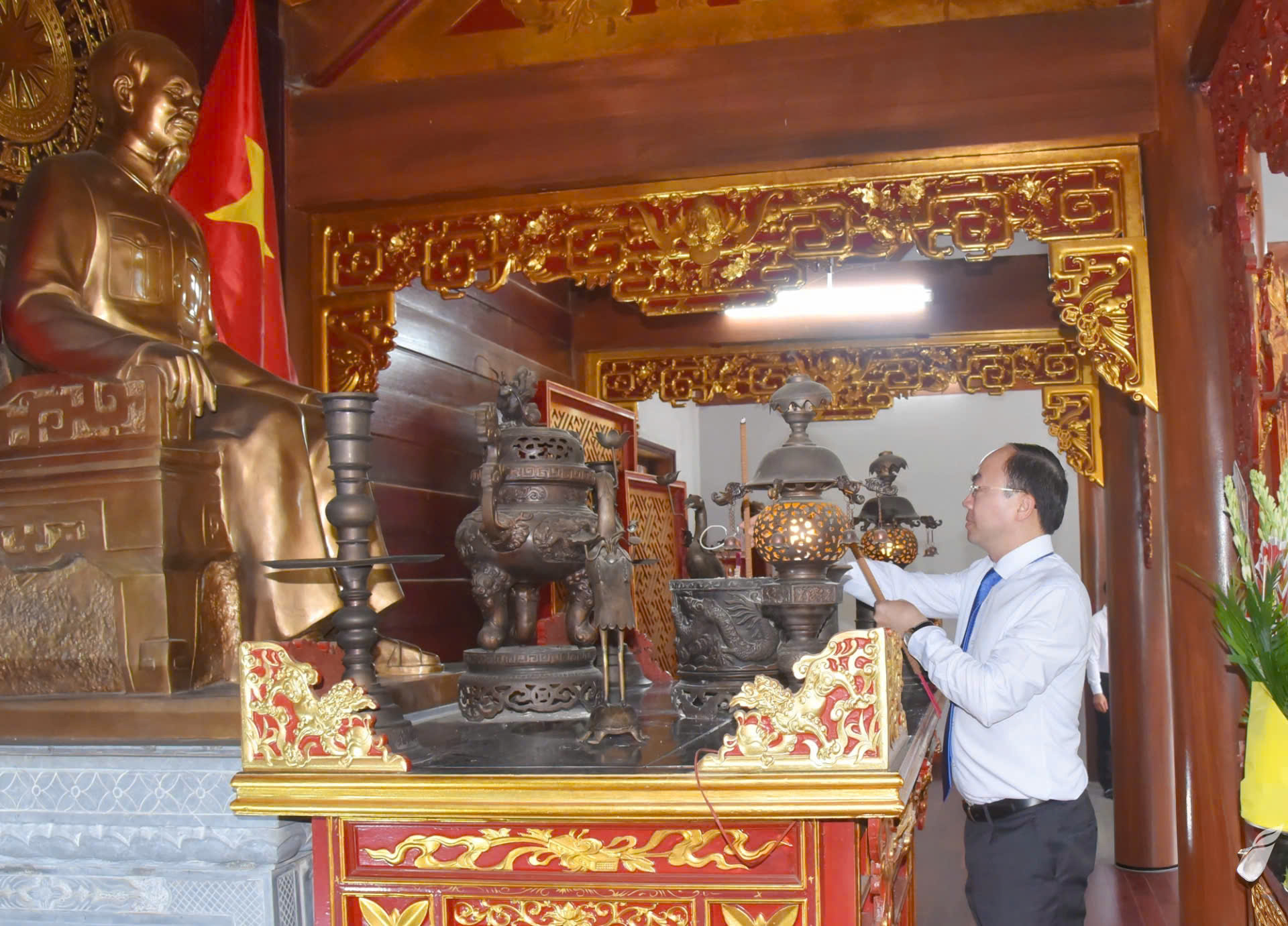 Anh-tin-bai