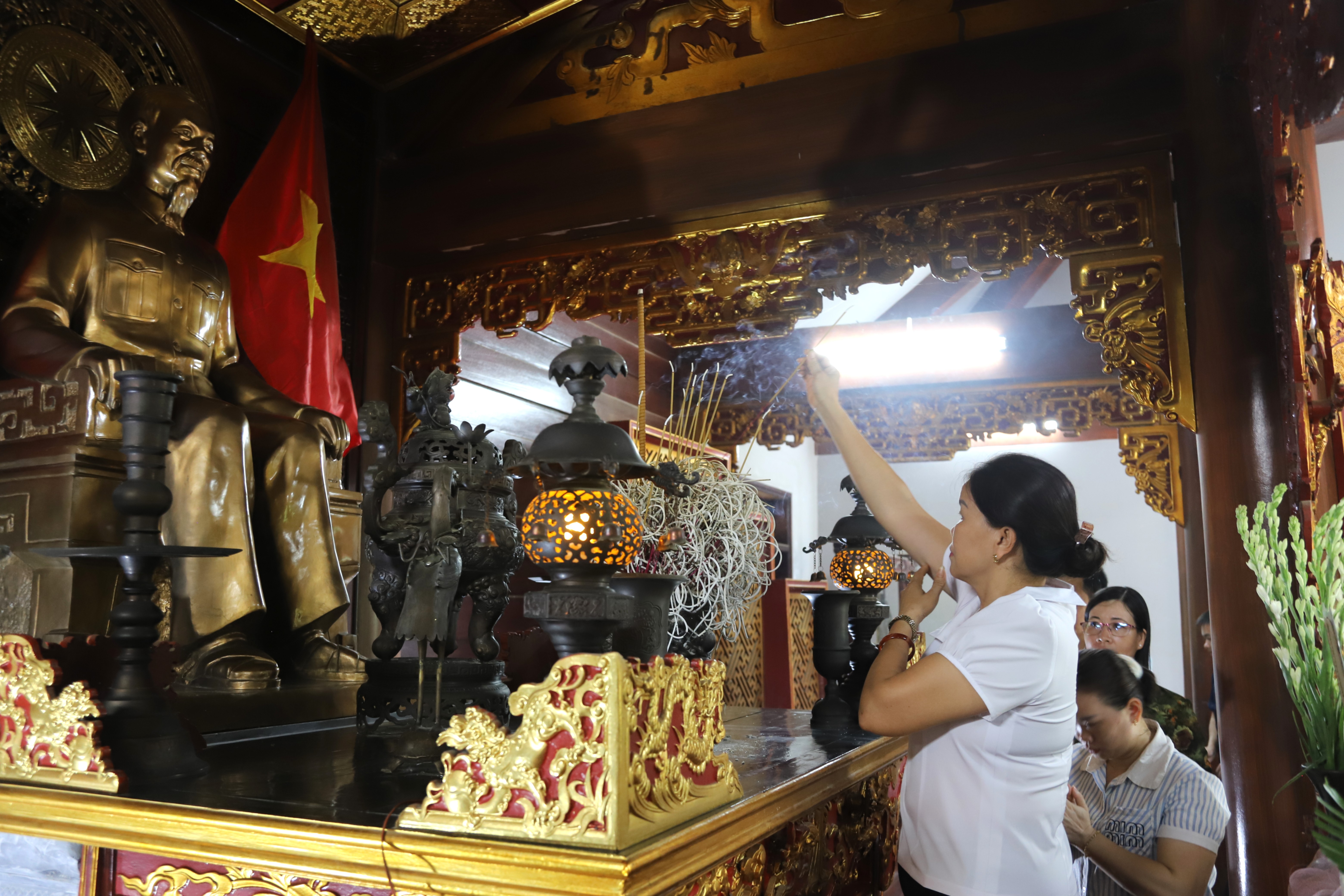 Anh-tin-bai