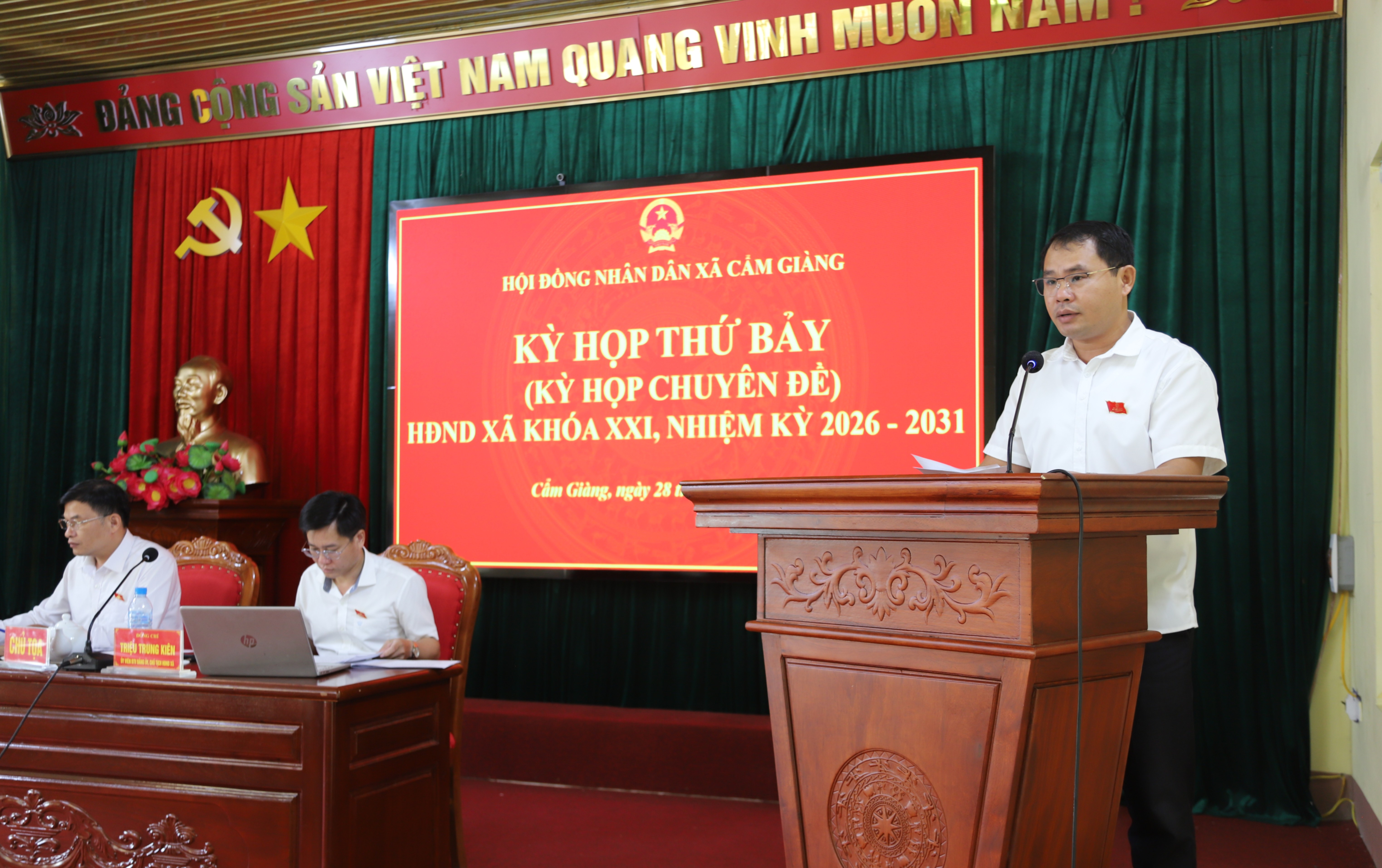 Anh-tin-bai