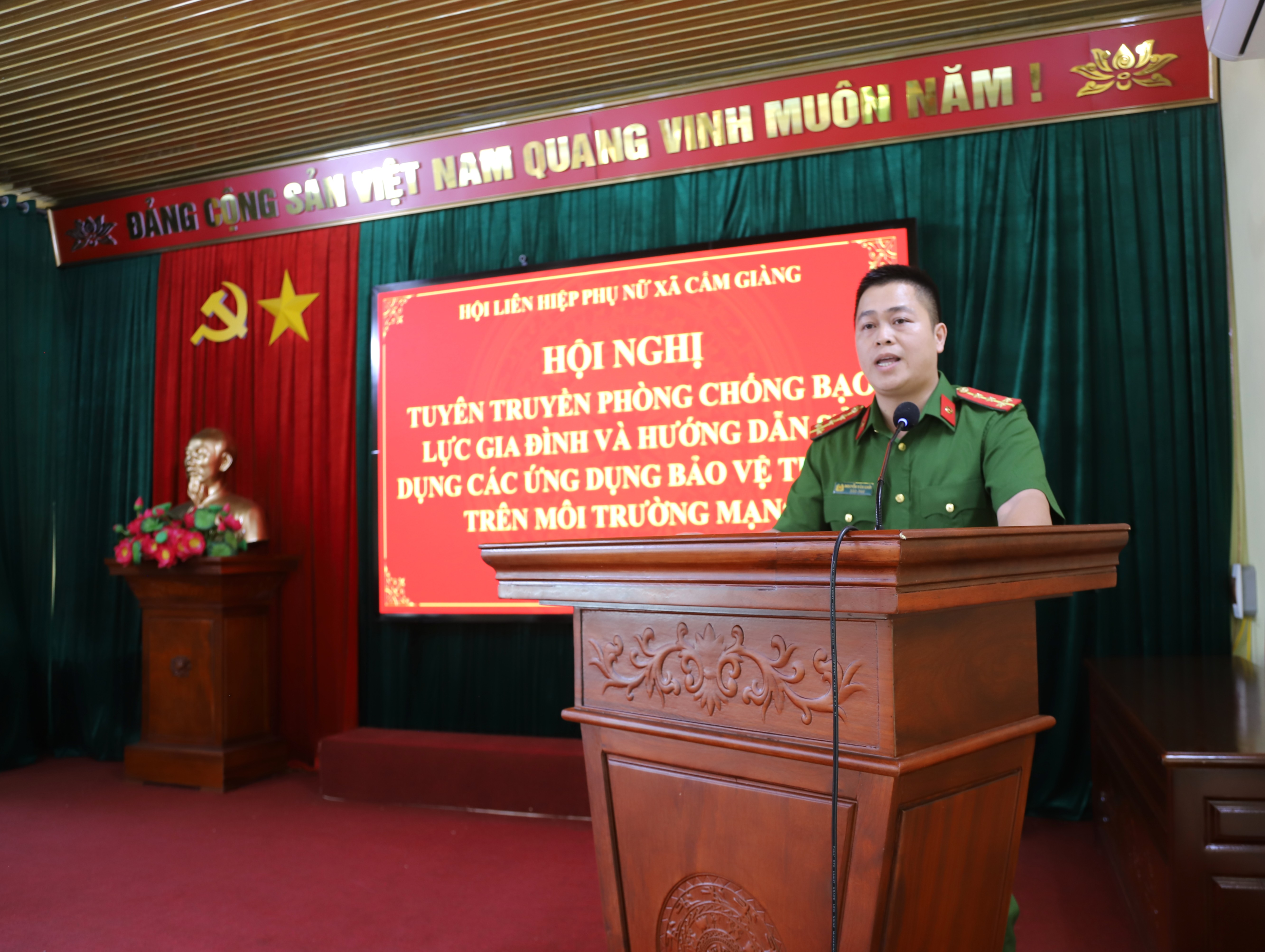 Anh-tin-bai