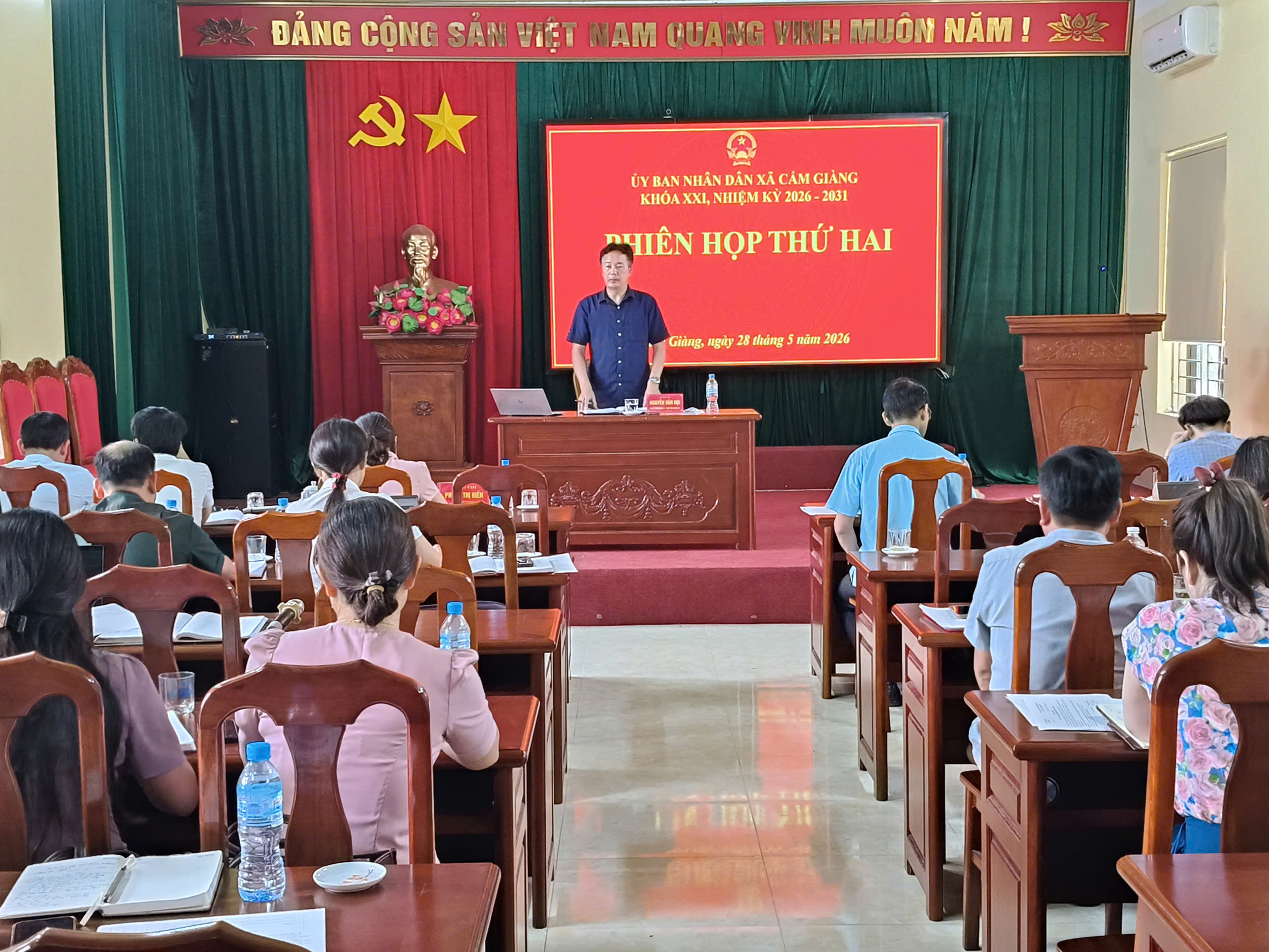 UBND XÃ CẨM GIÀNG HỌP ĐÁNH GIÁ TÌNH HÌNH THỰC HIỆN NHIỆM VỤ THÁNG 5, TRIỂN KHAI NHIỆM VỤ THÁNG 6 NĂM 2026
