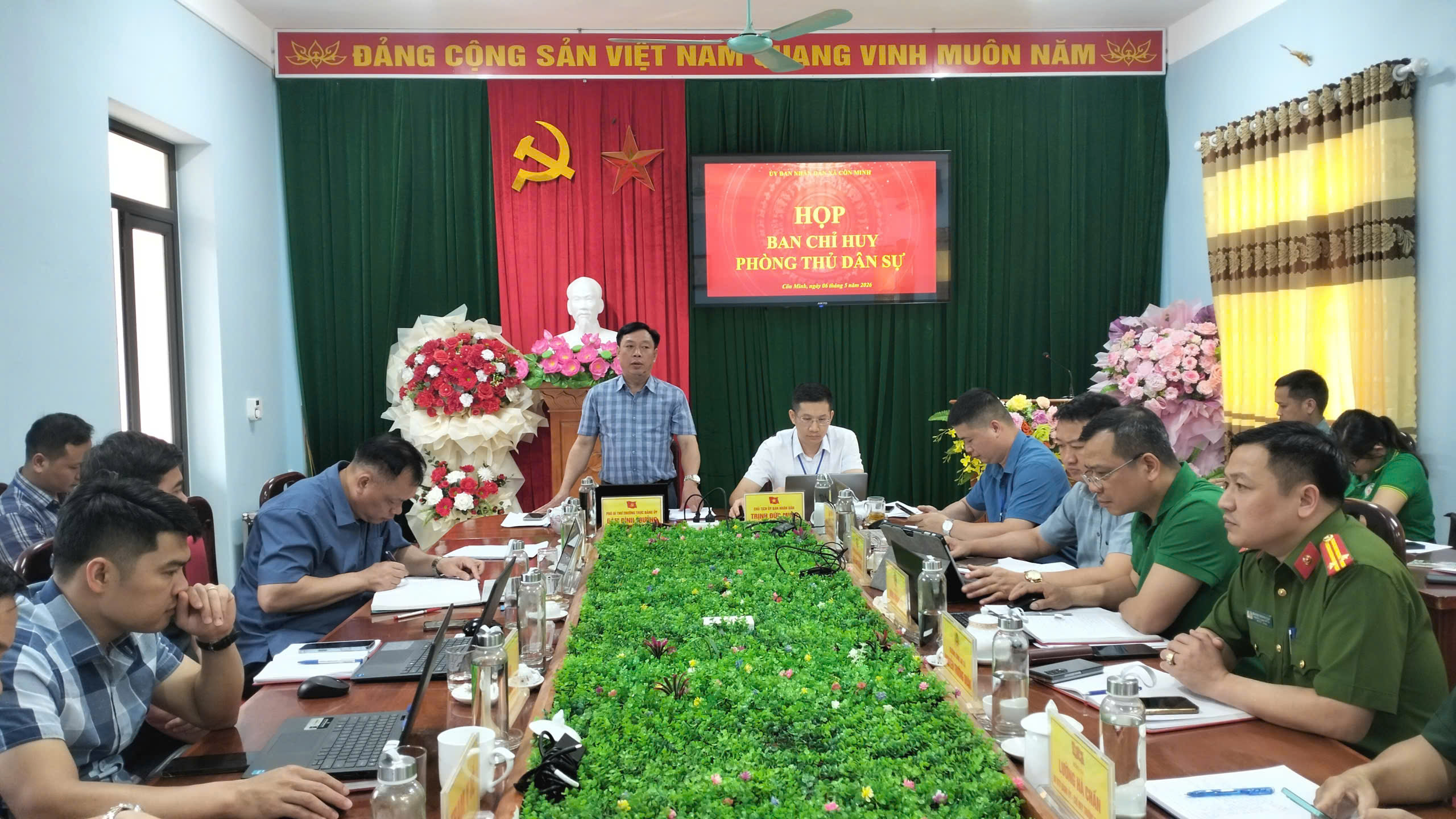Anh-tin-bai