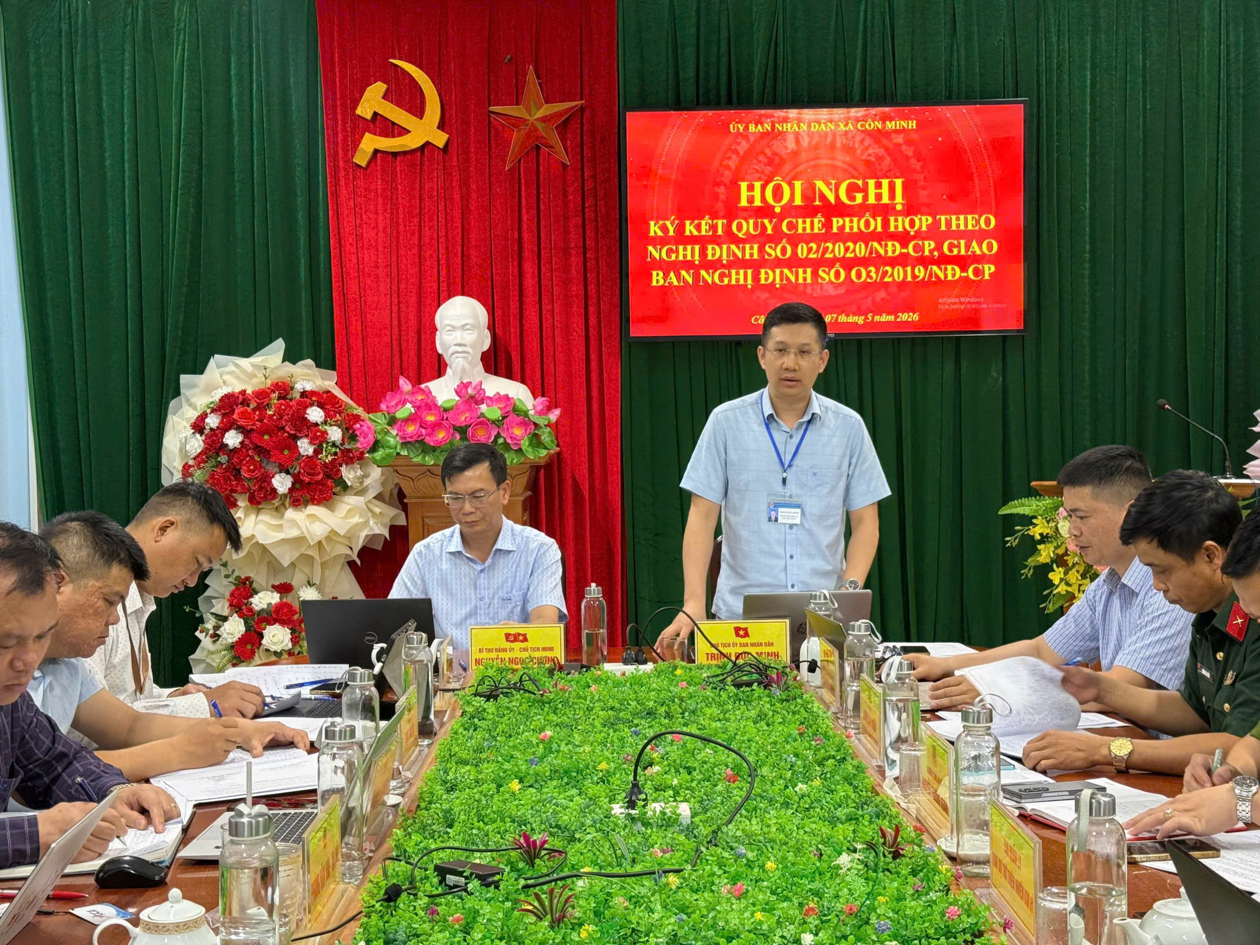 Anh-tin-bai