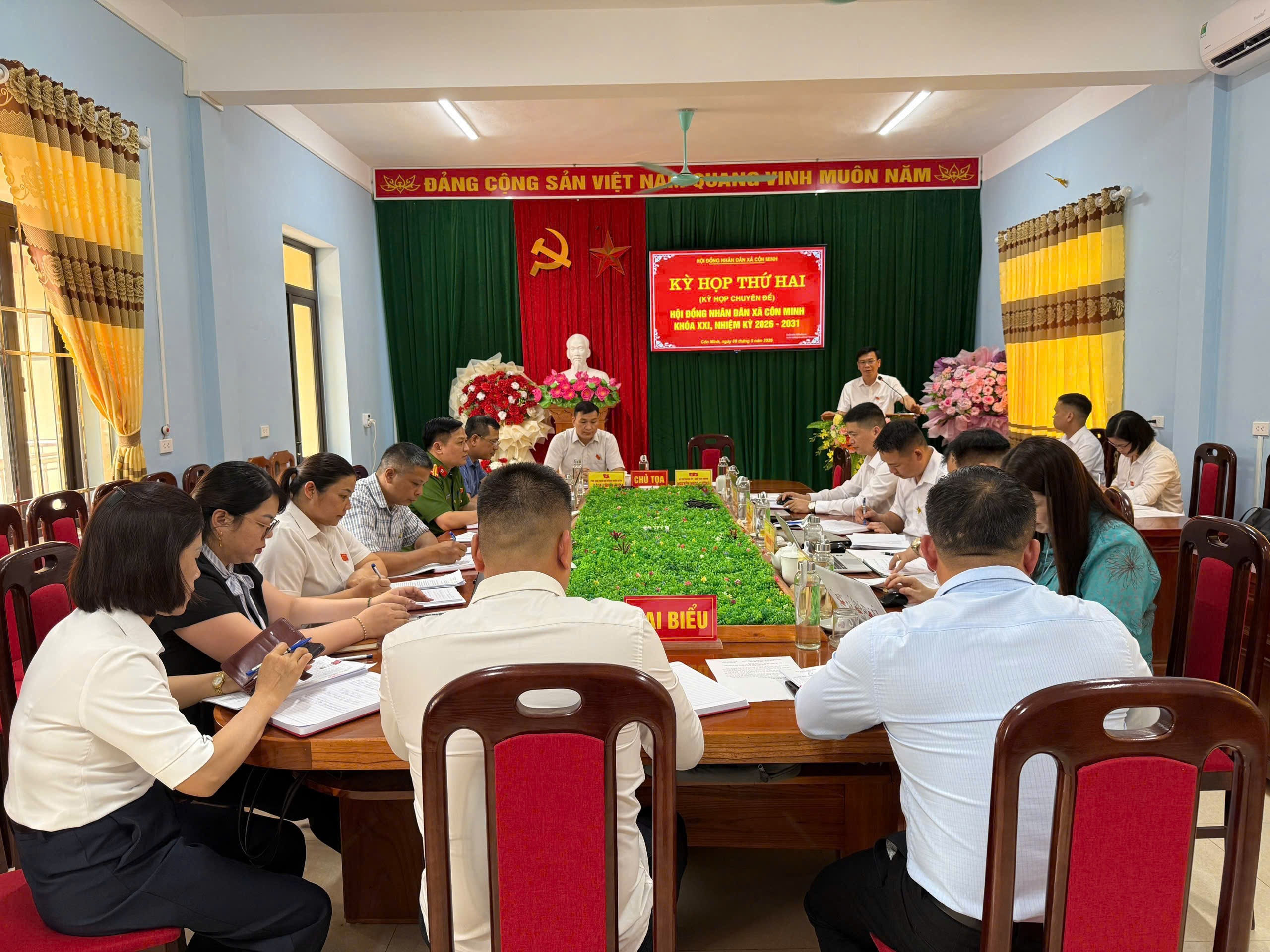 Anh-tin-bai