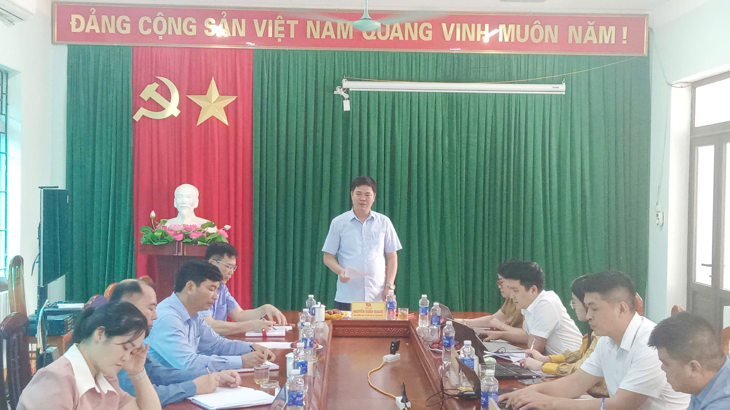 Anh-tin-bai