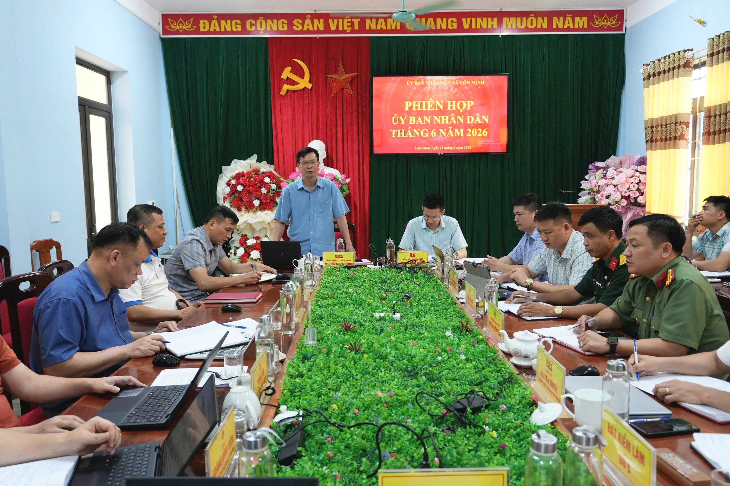 Anh-tin-bai