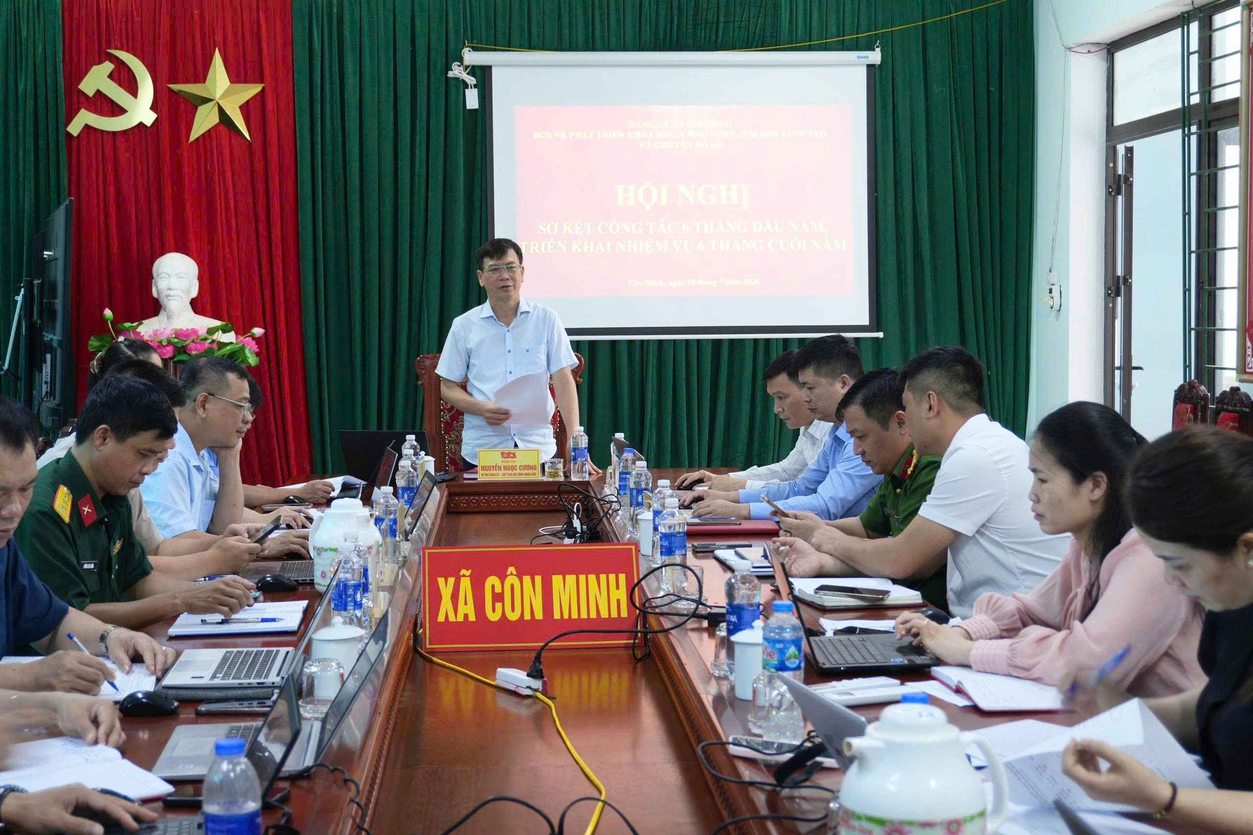 Anh-tin-bai