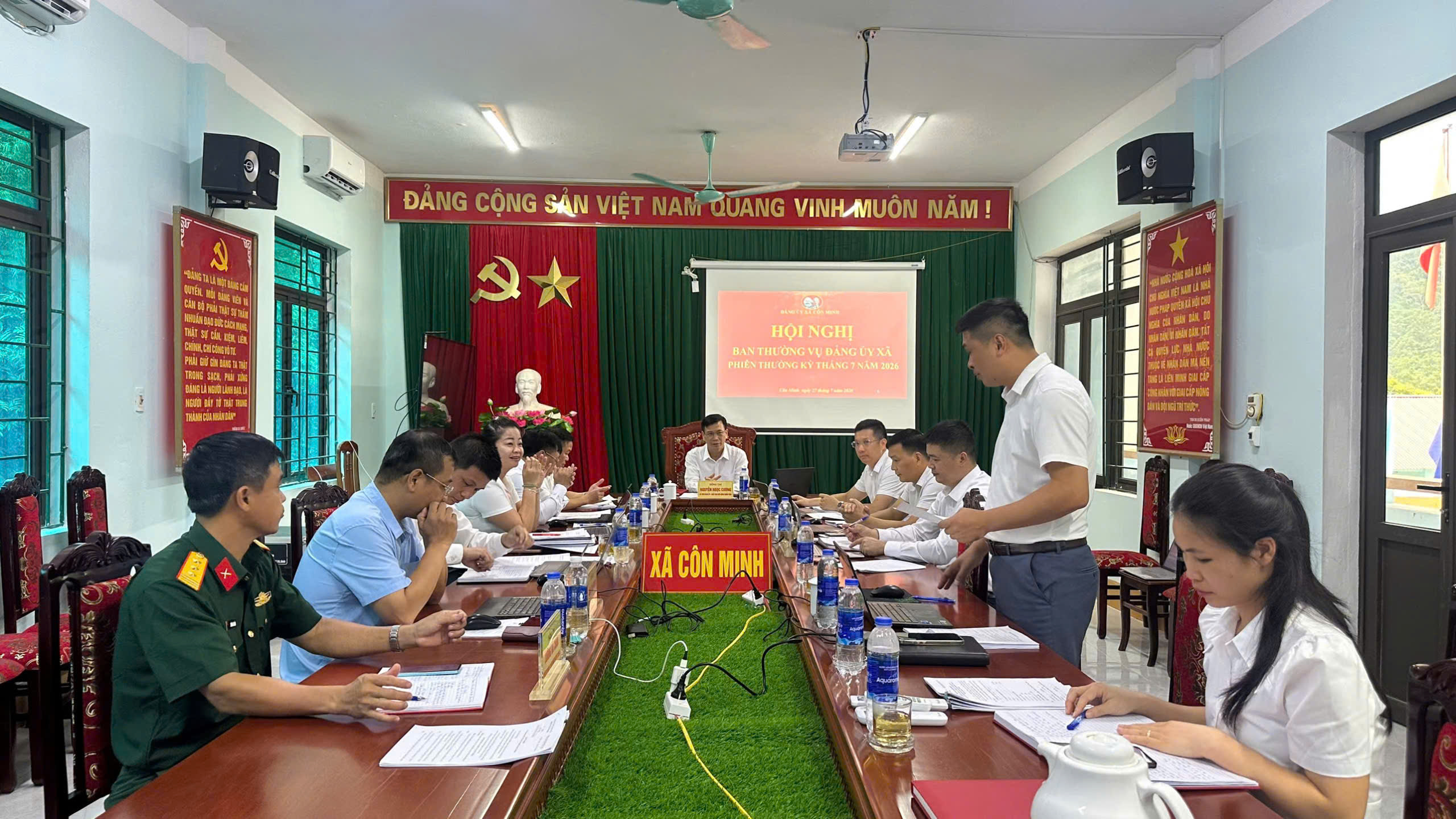 Anh-tin-bai