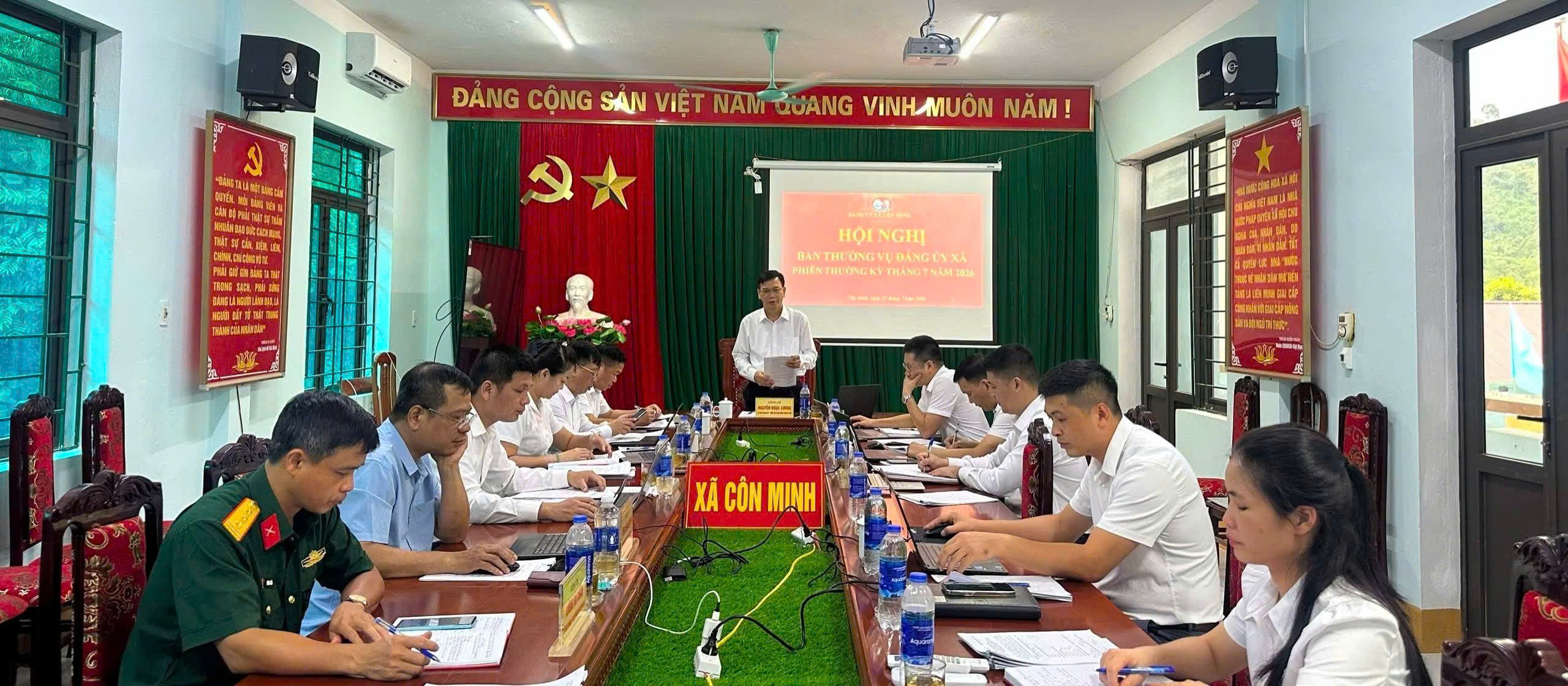 Anh-tin-bai