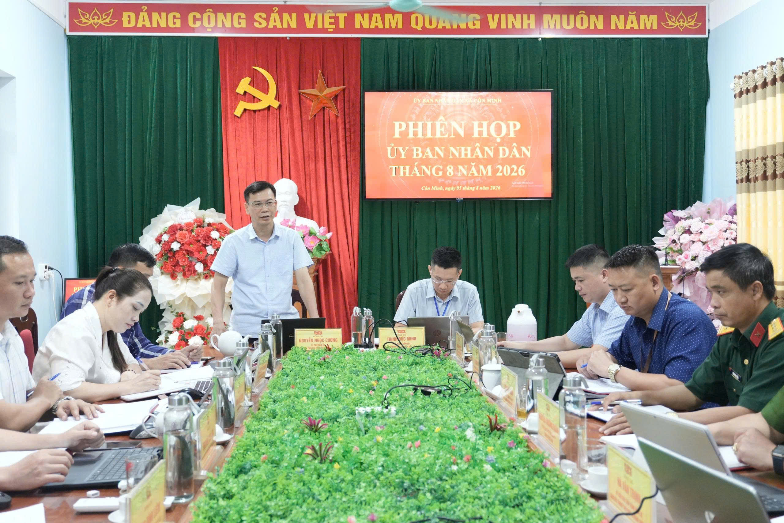 Anh-tin-bai