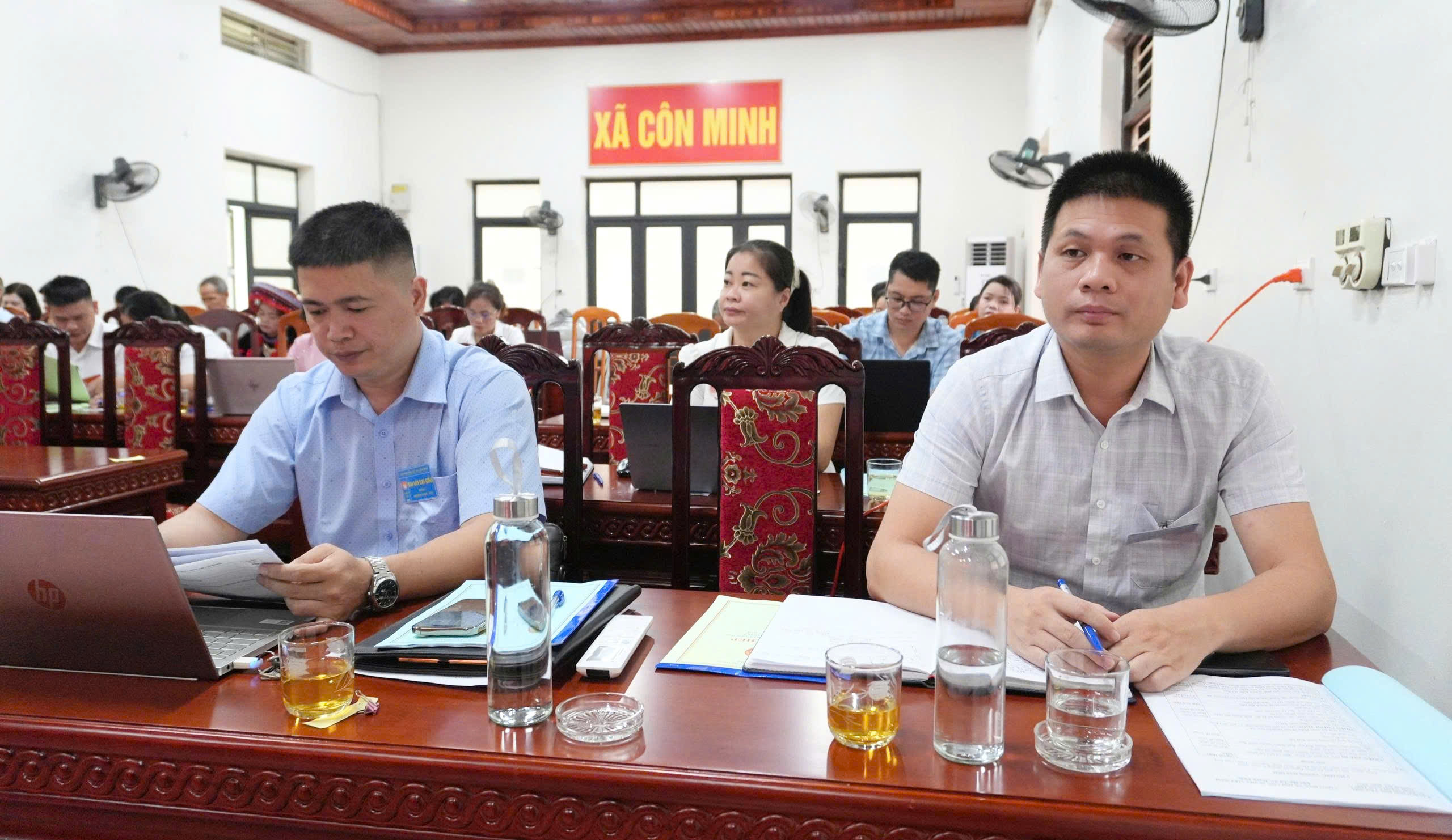 Anh-tin-bai