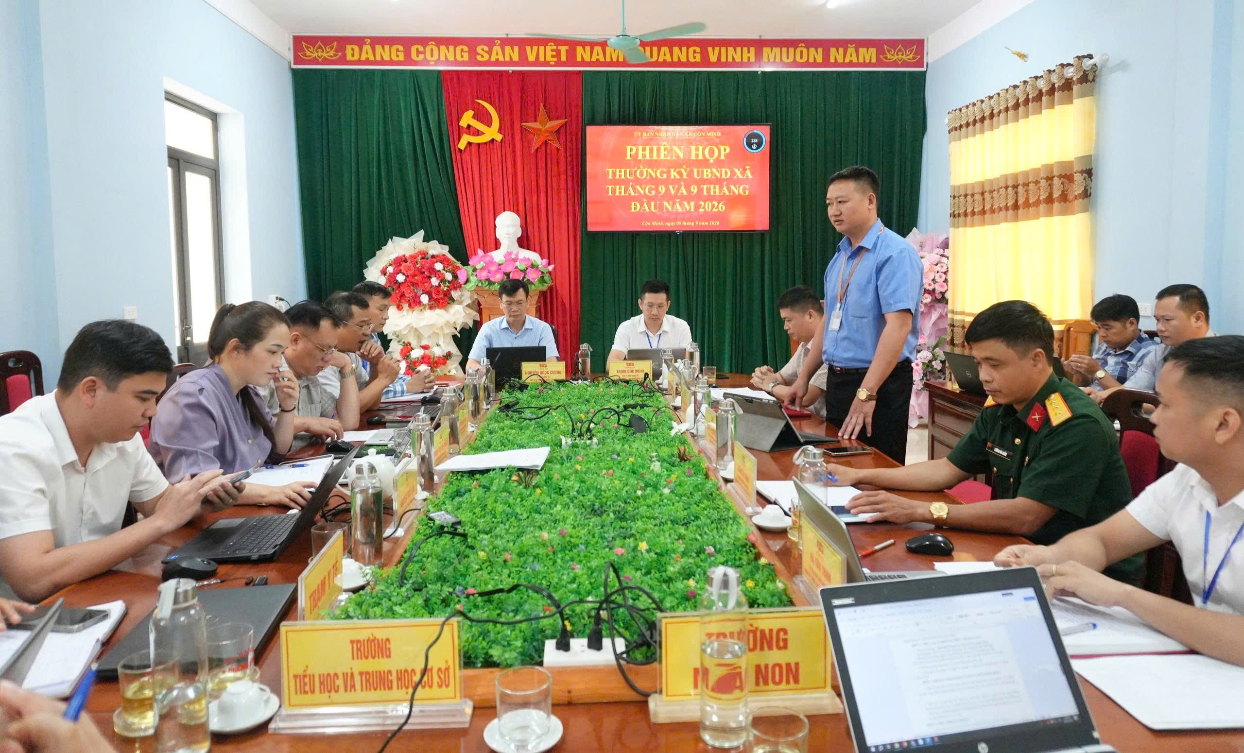Anh-tin-bai