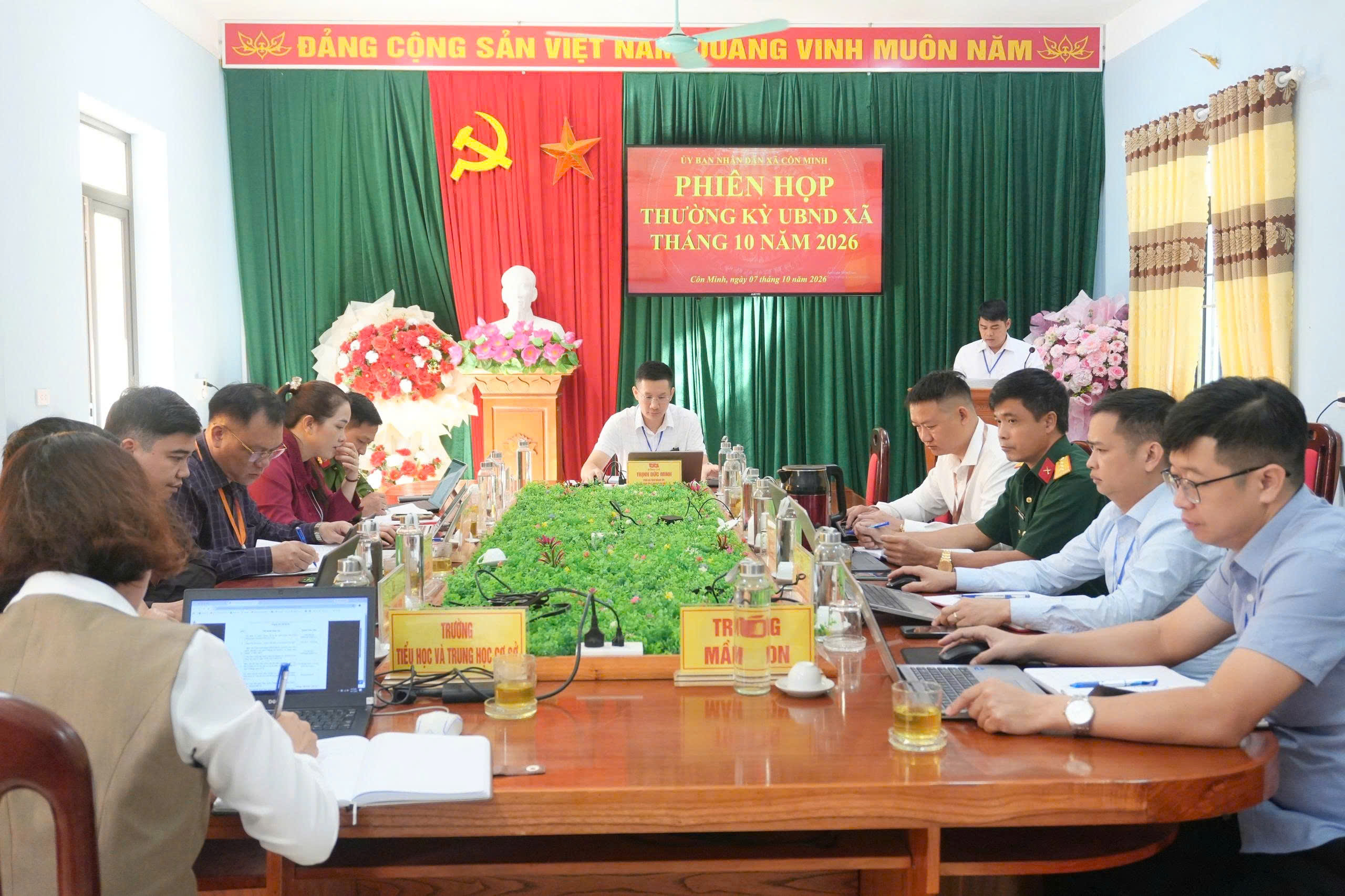 Anh-tin-bai