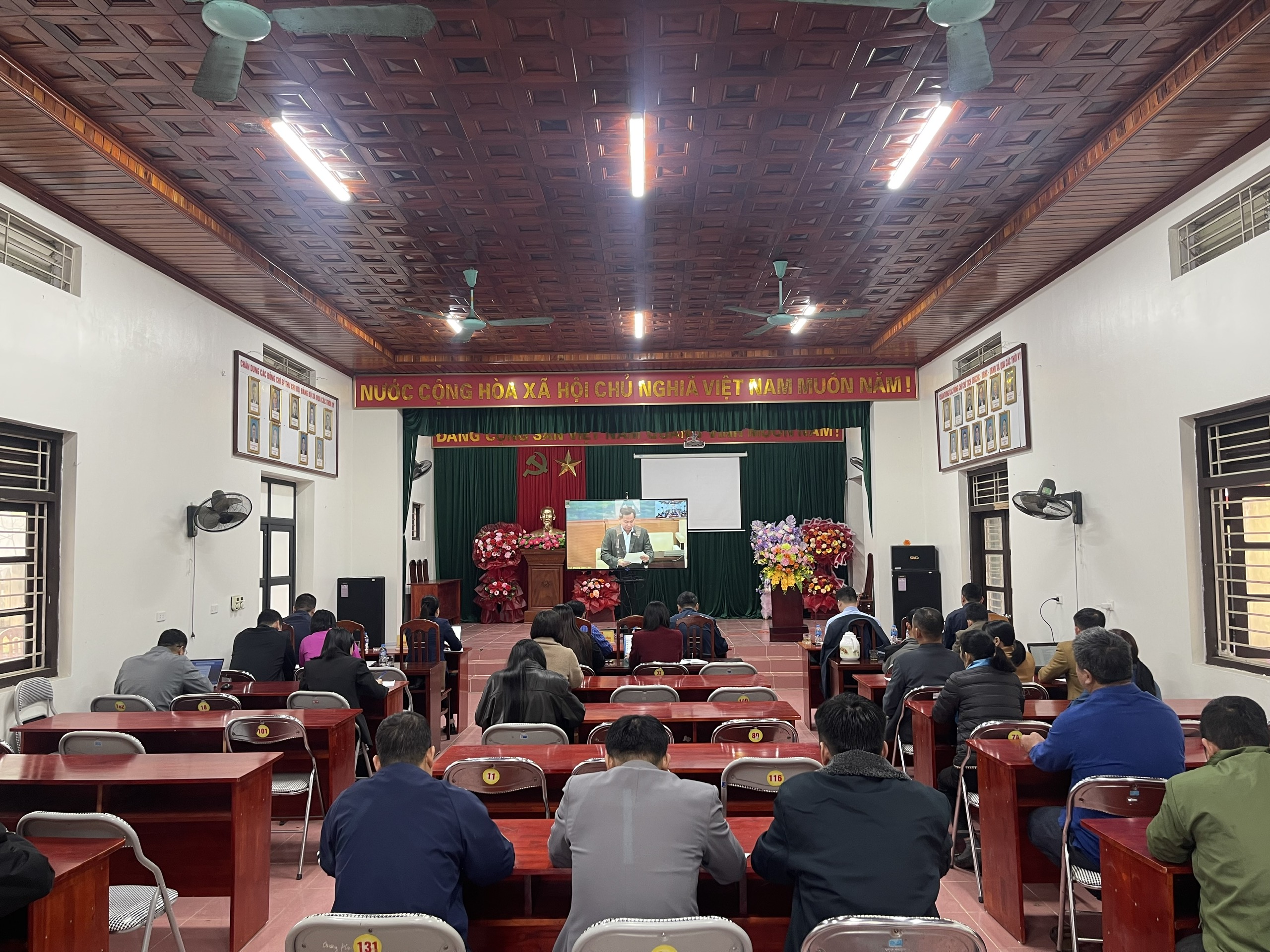 Hội nghị trực tuyến toàn quốc triển khai công tác bầu cử đại biểu Quốc hội khóa XVI và đại biểu Hội đồng nhân dân các cấp, nhiệm kỳ 2026 – 2031