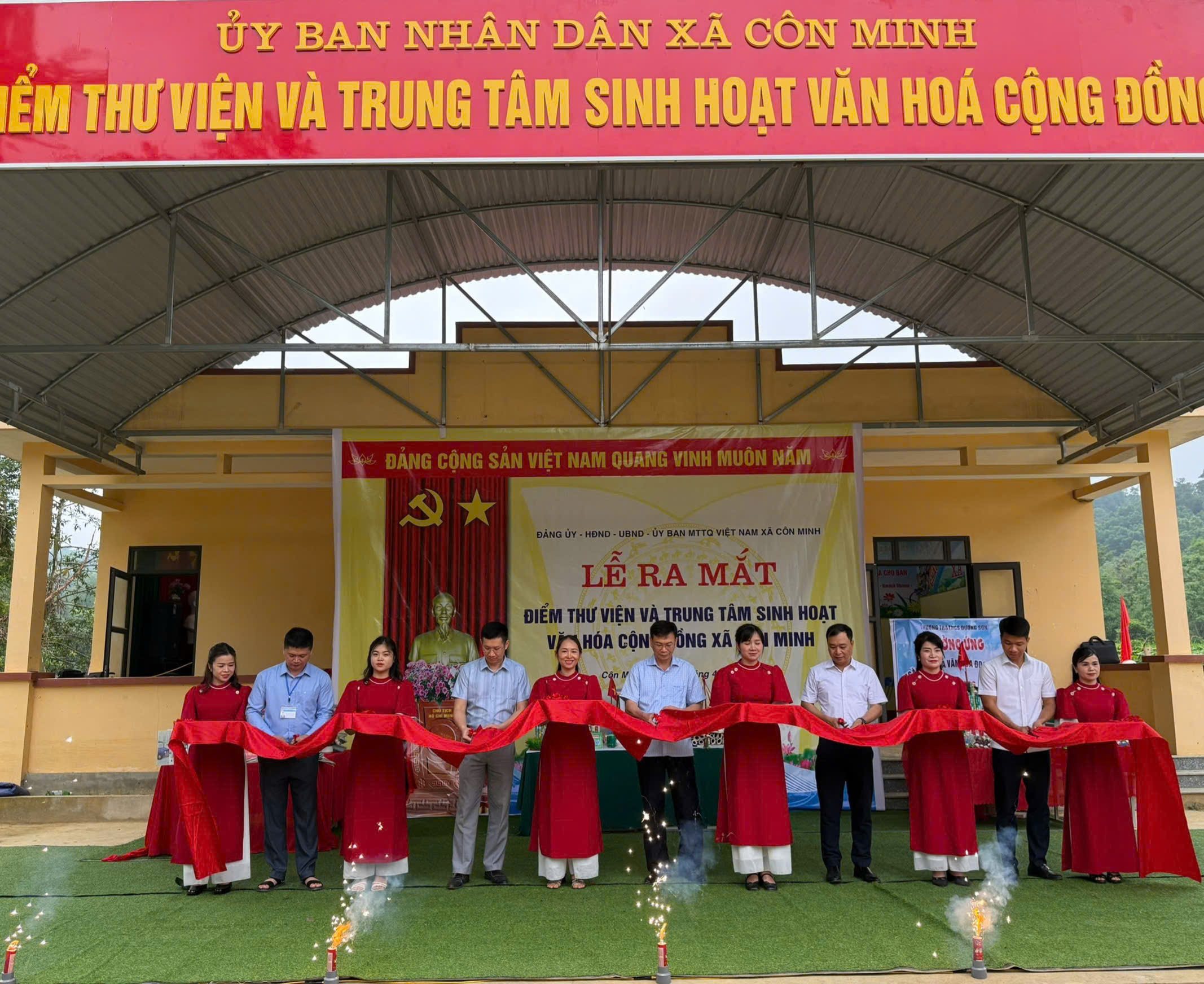 Xã Côn Minh ra mắt mô hình thư viện và trung tâm sinh hoạt văn hóa cộng đồng