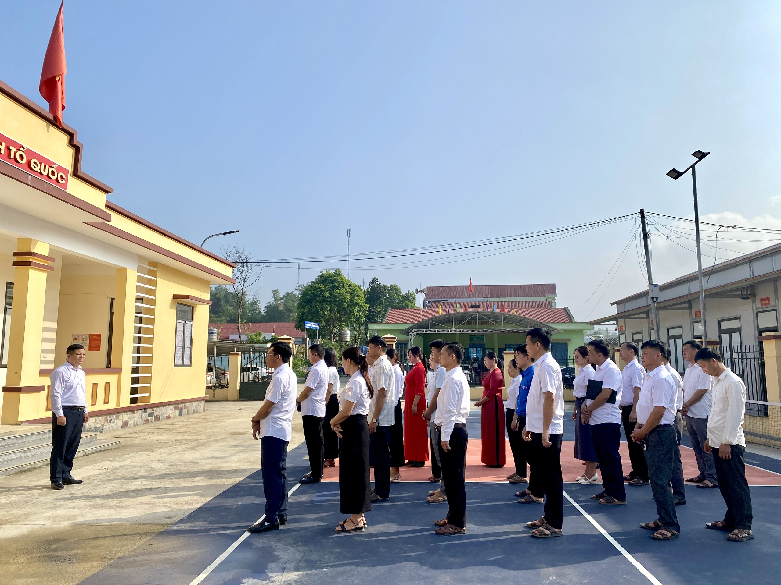 Anh-tin-bai