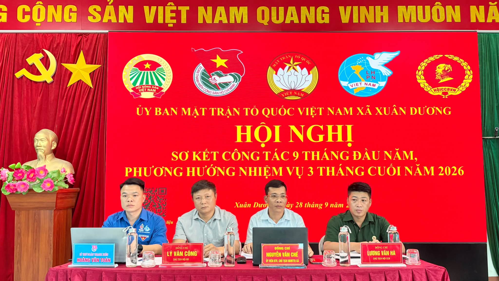Anh-tin-bai