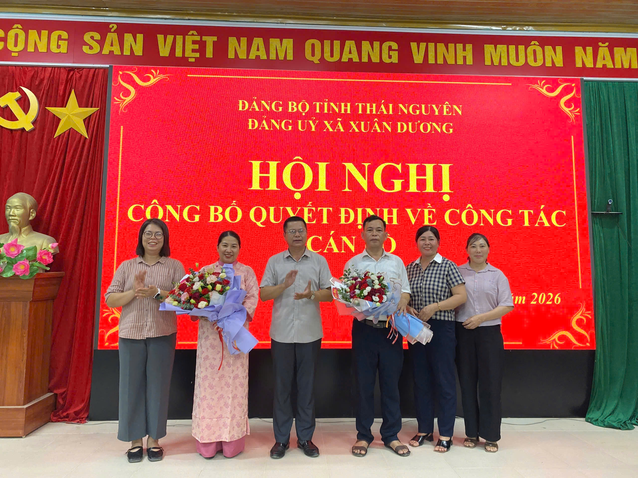 Xã Xuân Dương tổ chức hội nghị Ban Thường vụ và công bố Quyết định về công tác cán bộ