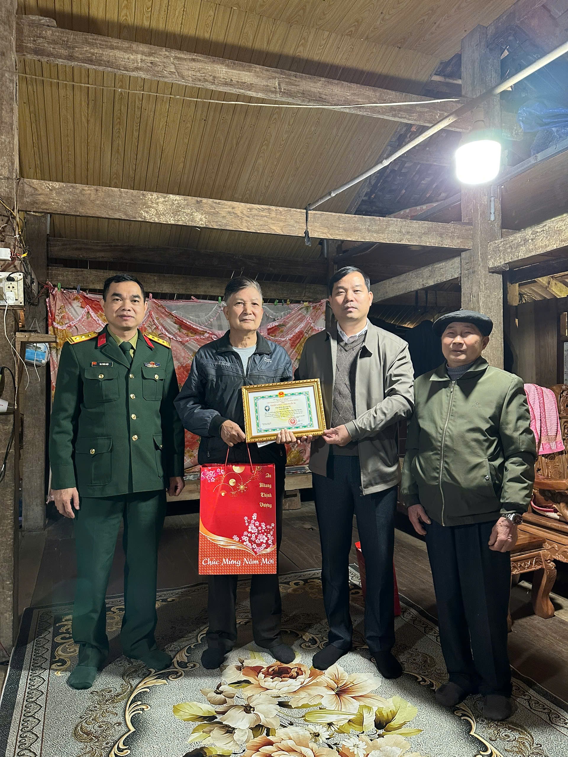 XÃ VĨNH THÔNG THÀNH LẬP 07 ĐOÀN CÔNG TÁC TỔ CHỨC THĂM, TẶNG QUÀ TẾT NHÂN DỊP NGUYÊN ĐÁN BÍNH NGỌ 2026