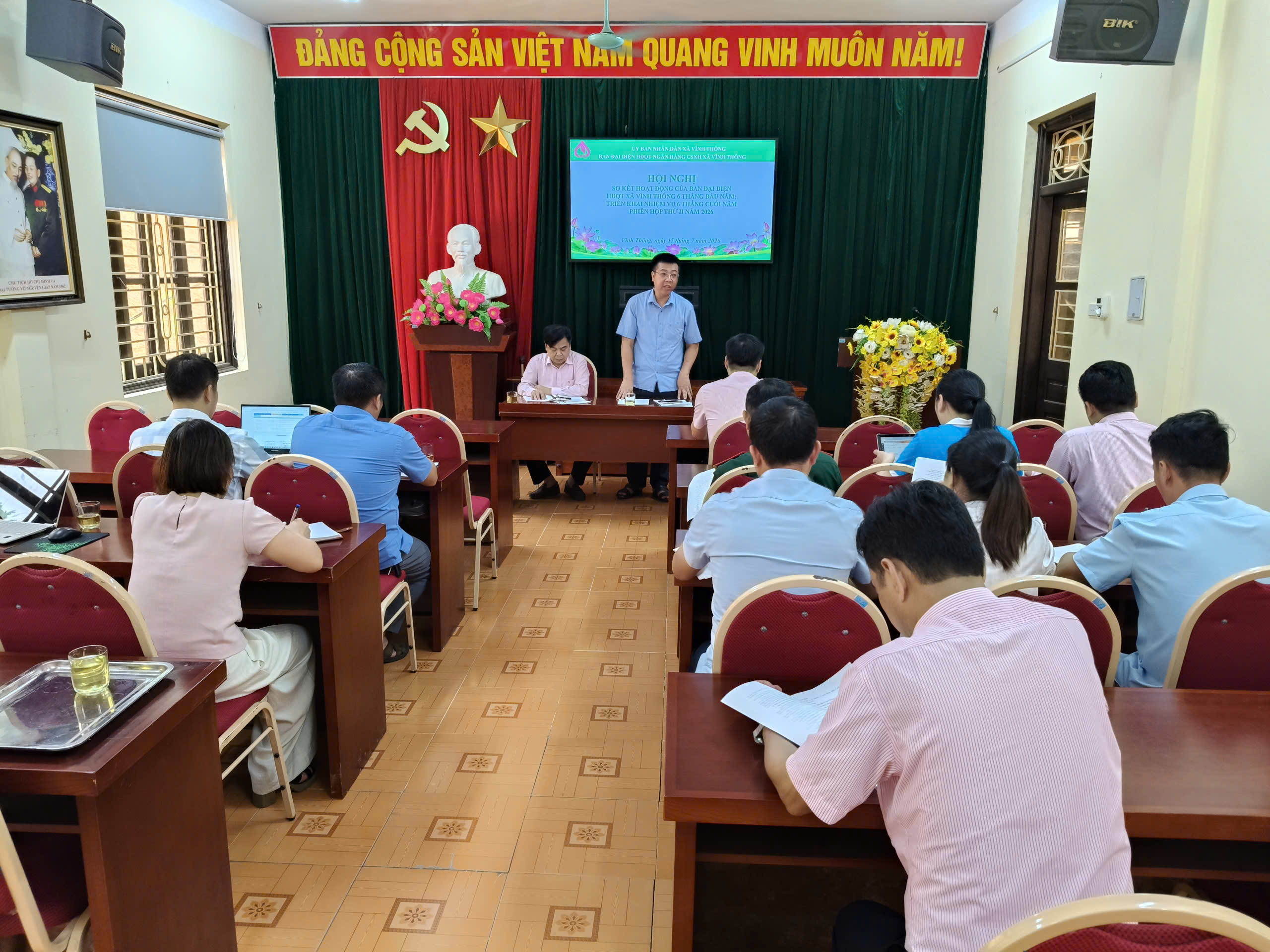 BAN ĐẠI DIỆN HỘI ĐỒNG QUẢN TRỊ NGÂN HÀNG CHÍNH SÁCH XÃ HỘI XÃ VĨNH THÔNG SƠ KẾT HOẠT ĐỘNG 6 THÁNG ĐẦU NĂM 2026