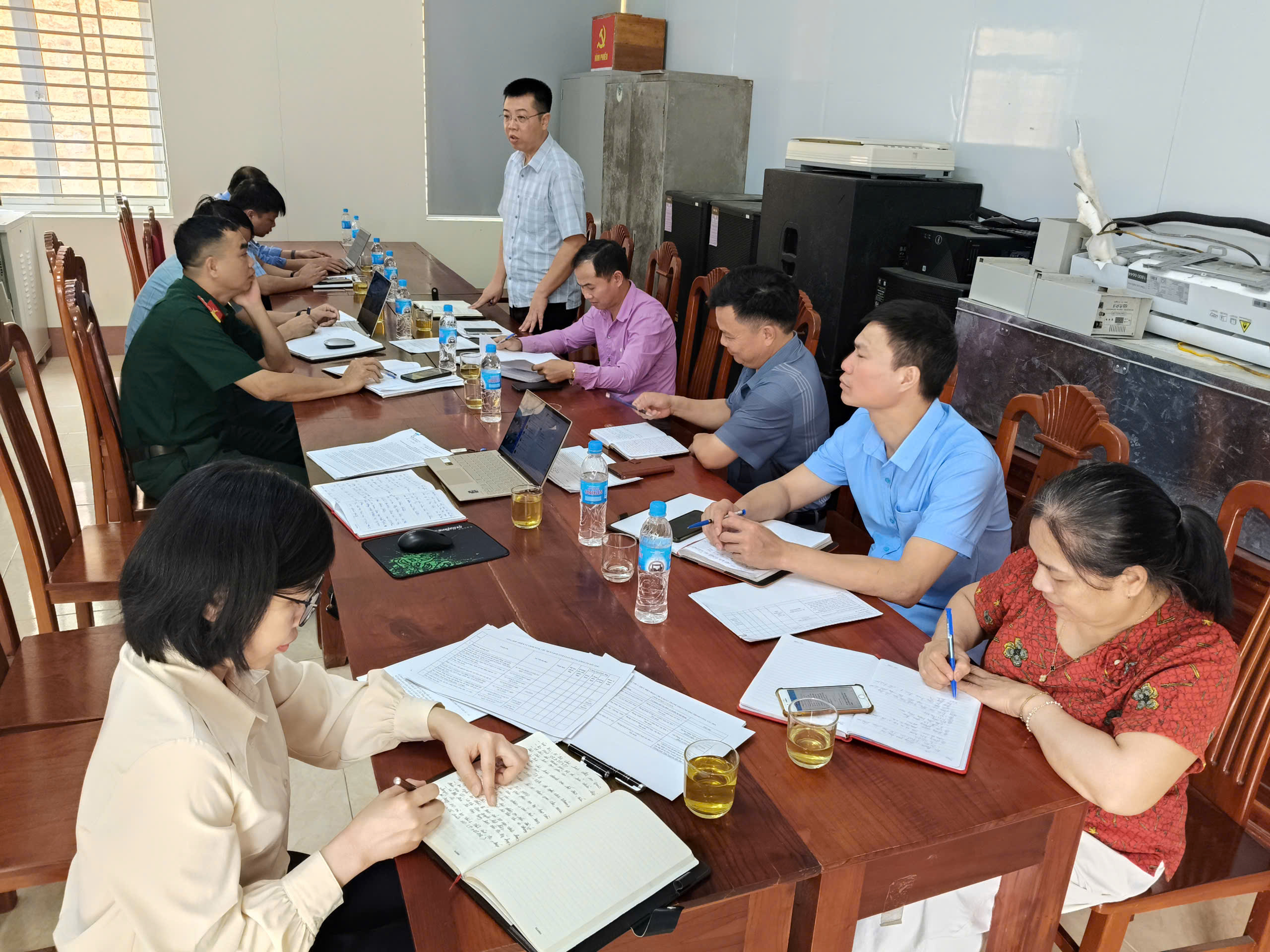 UBND XÃ VĨNH THÔNG TỔ CHỨC PHIÊN HỌP THỨ BA NHIỆM KỲ 2026-2031