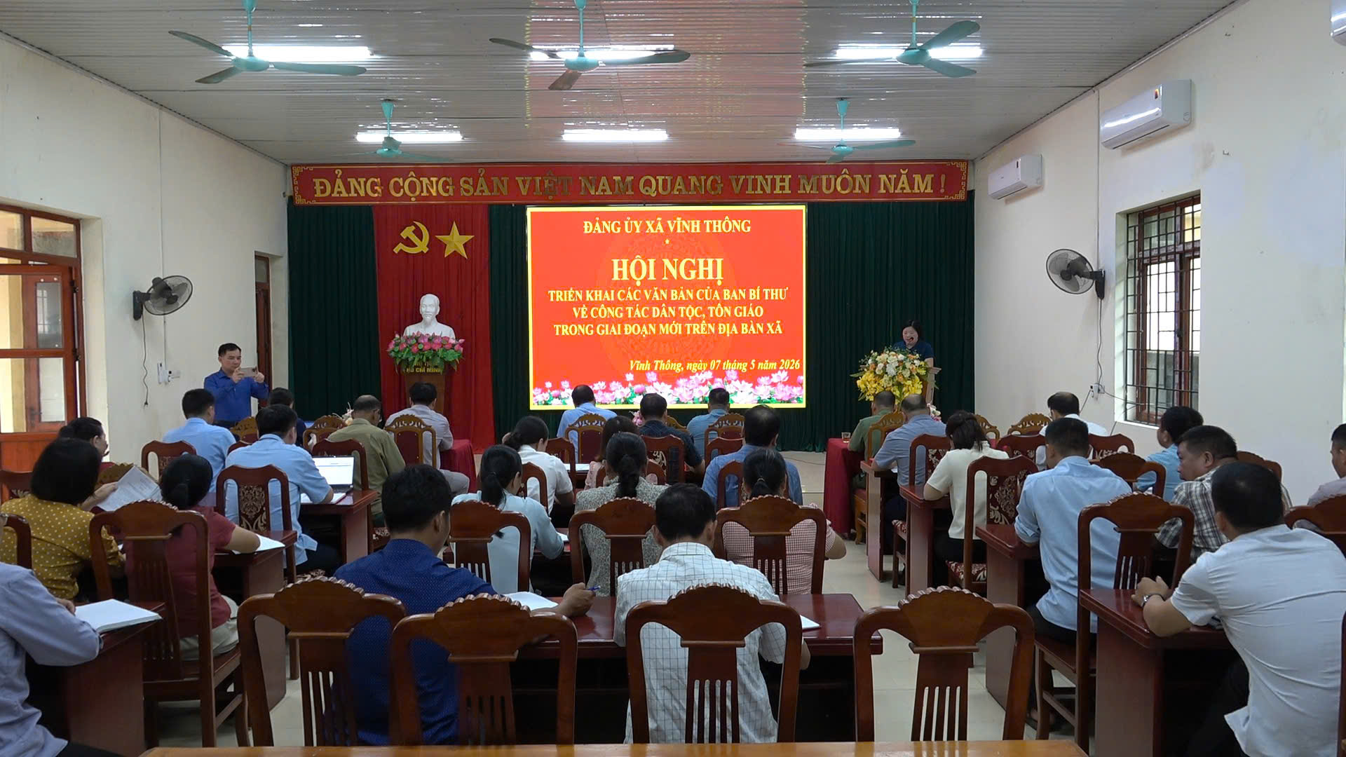 VĨNH THÔNG TRIỂN KHAI CÁC VĂN BẢN CỦA BAN BÍ THƯ VỀ CÔNG TÁC DÂN TỘC, TÔN GIÁO TRONG GIAI ĐOẠN MỚI