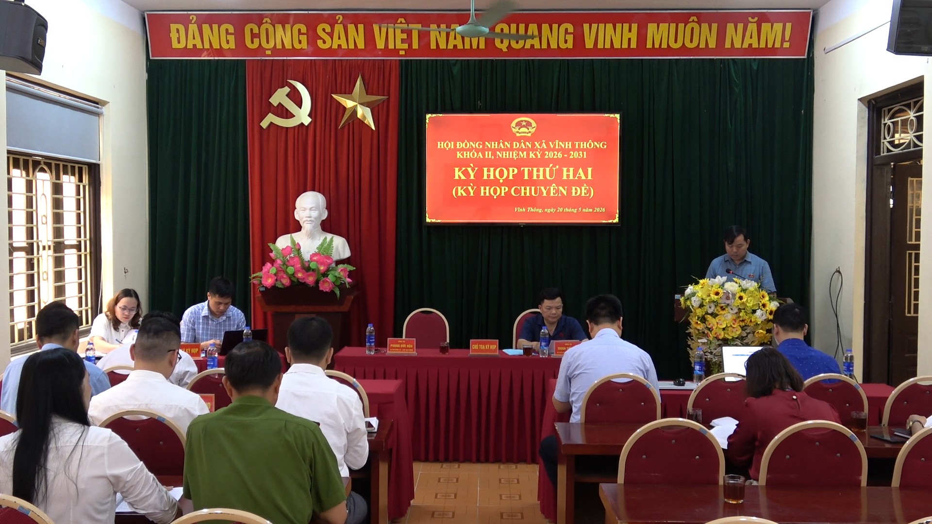 Anh-tin-bai