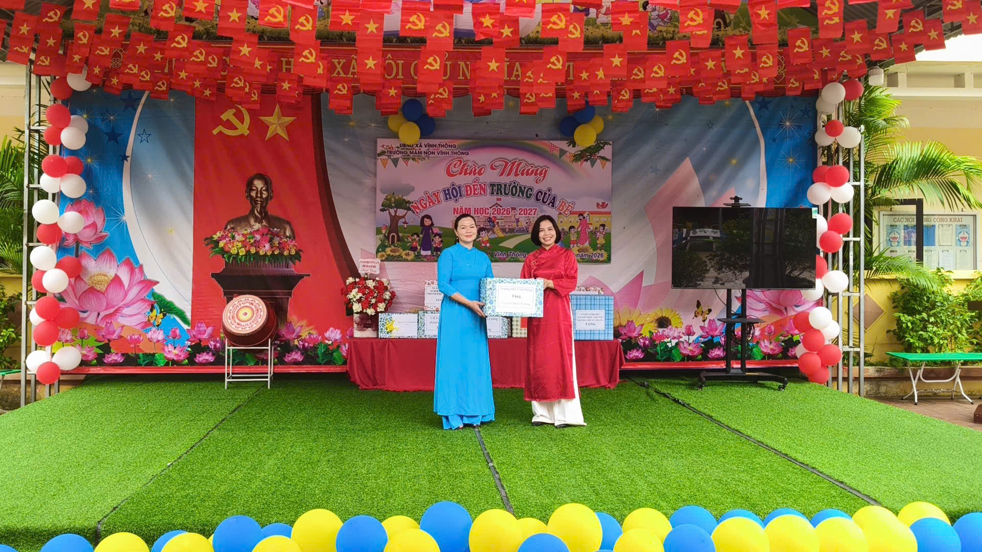 Anh-tin-bai