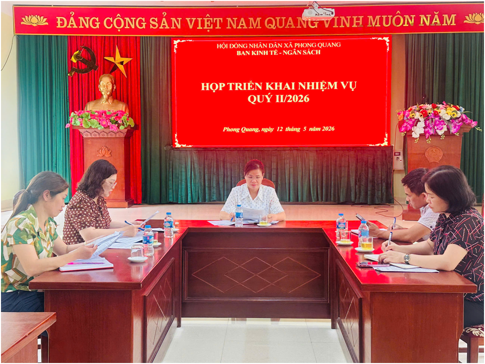 BAN KINH TẾ - NGÂN SÁCH HĐND XÃ PHONG QUANG TỔ CHỨC HỌP TRIỂN KHAI MỘT SỐ NHIỆM VỤ TRỌNG TÂM TRONG THỜI GIAN TỚI