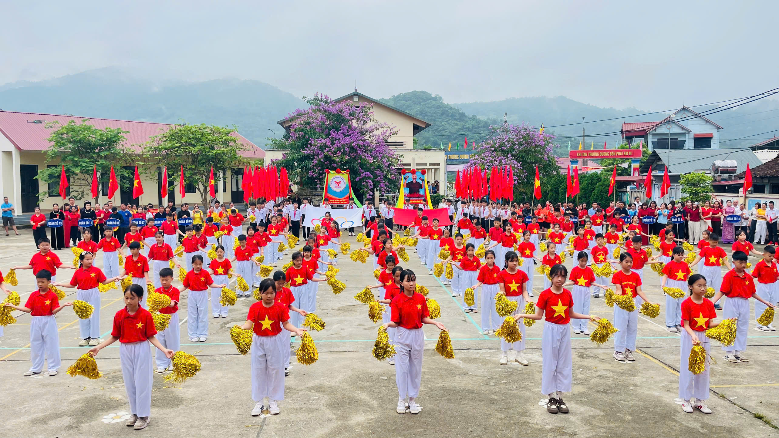Anh-tin-bai