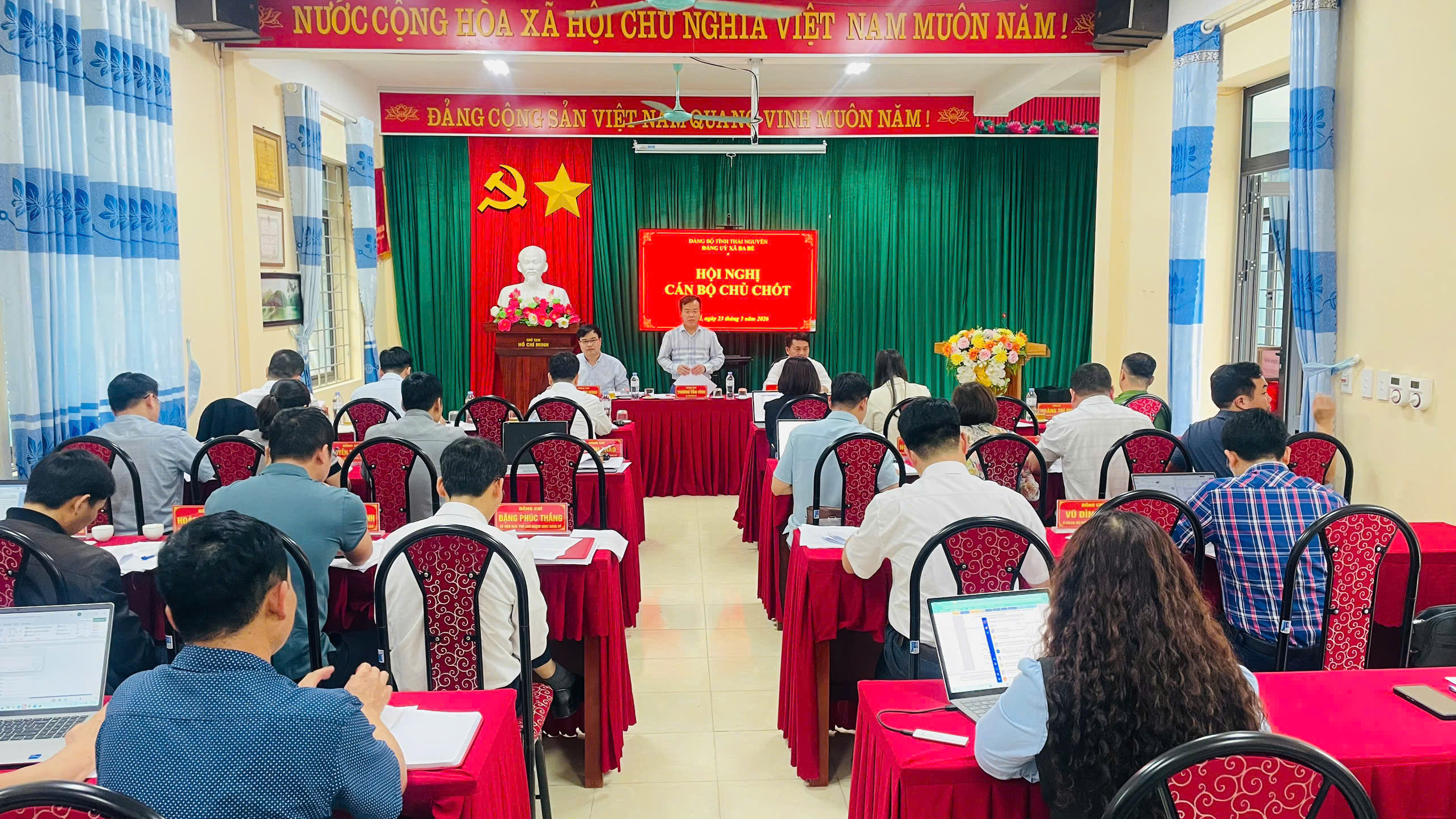 Đảng ủy xã Ba Bể tổ chức Hội nghị cán bộ chủ chốt