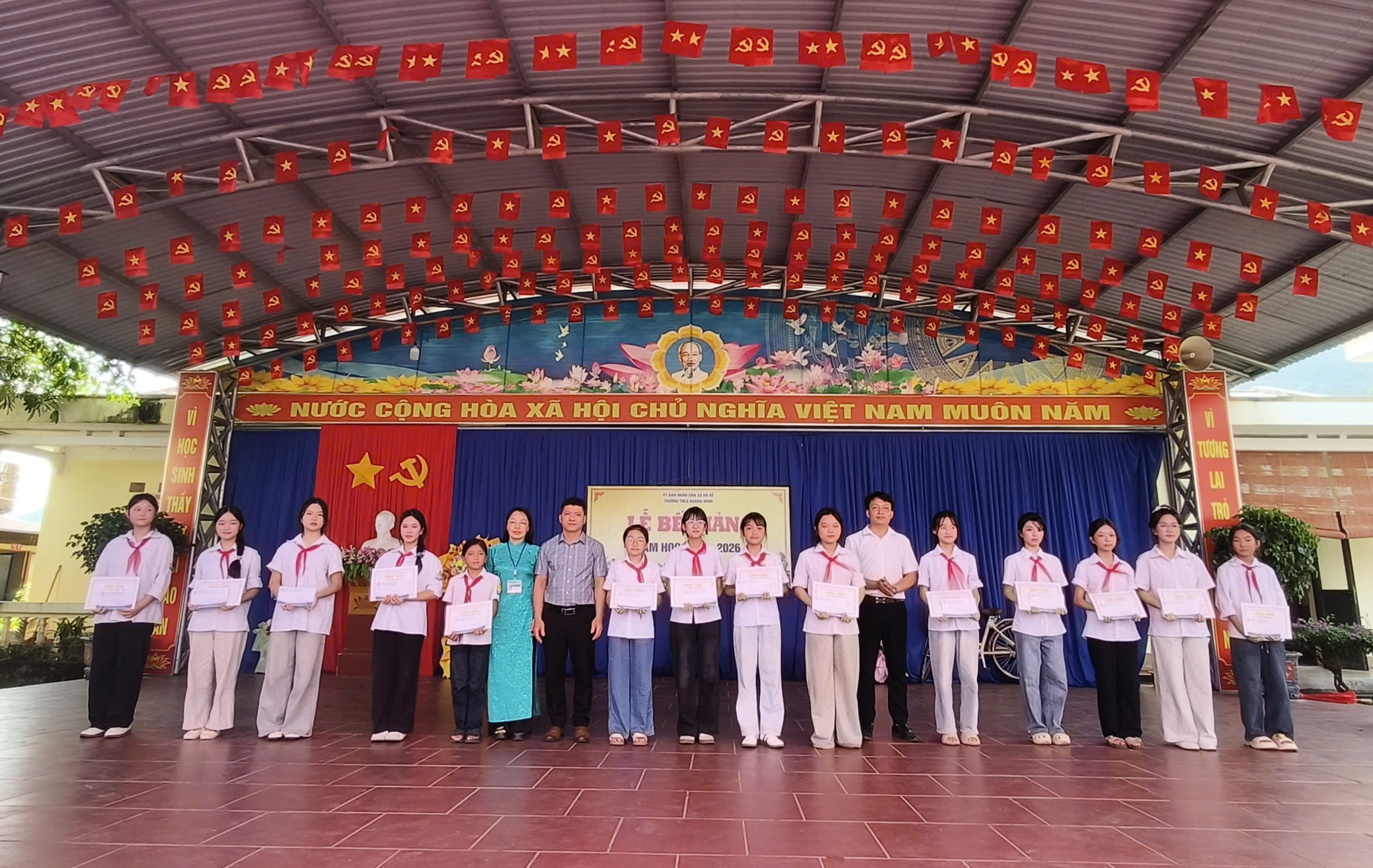 Trường THCS Khang Ninh tổ chức Lễ bế giảng năm học 2025 – 2026