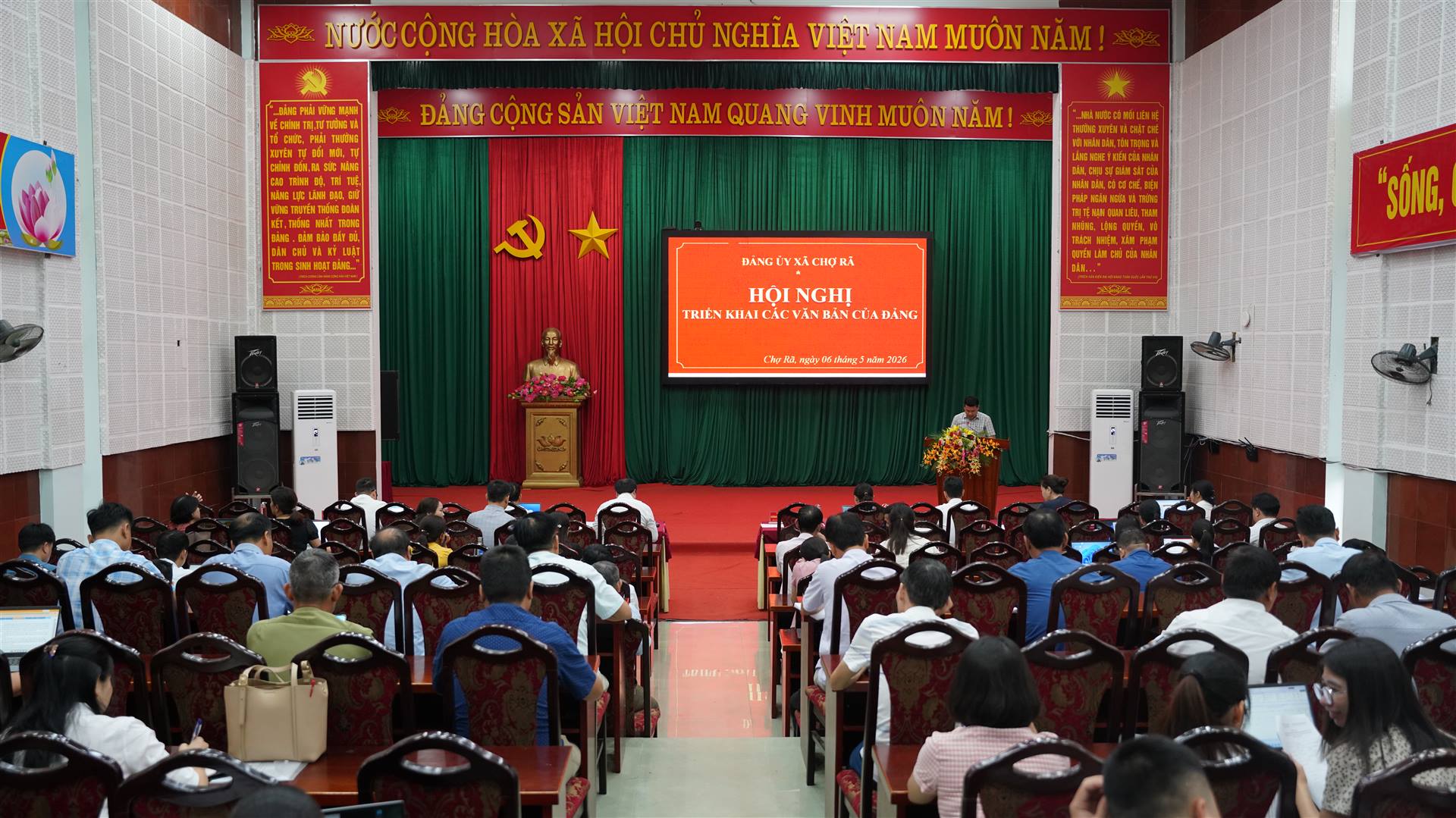 Đảng ủy xã Chợ Rã tổ chức Hội nghị quán triệt, triển khai các văn bản của Đảng