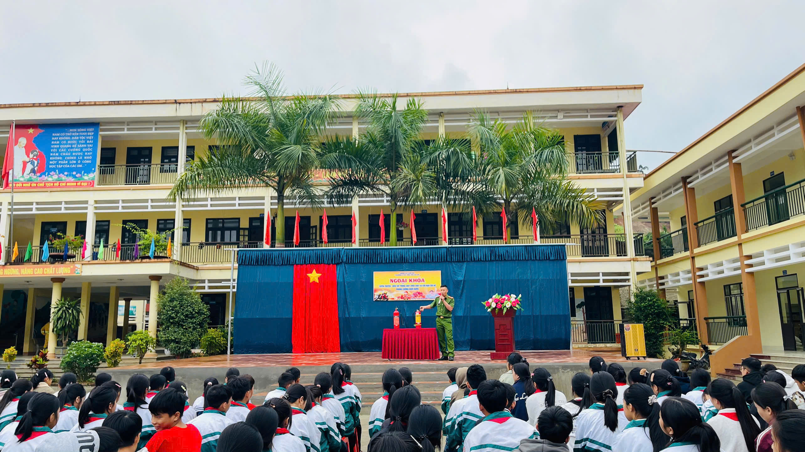 Anh-tin-bai