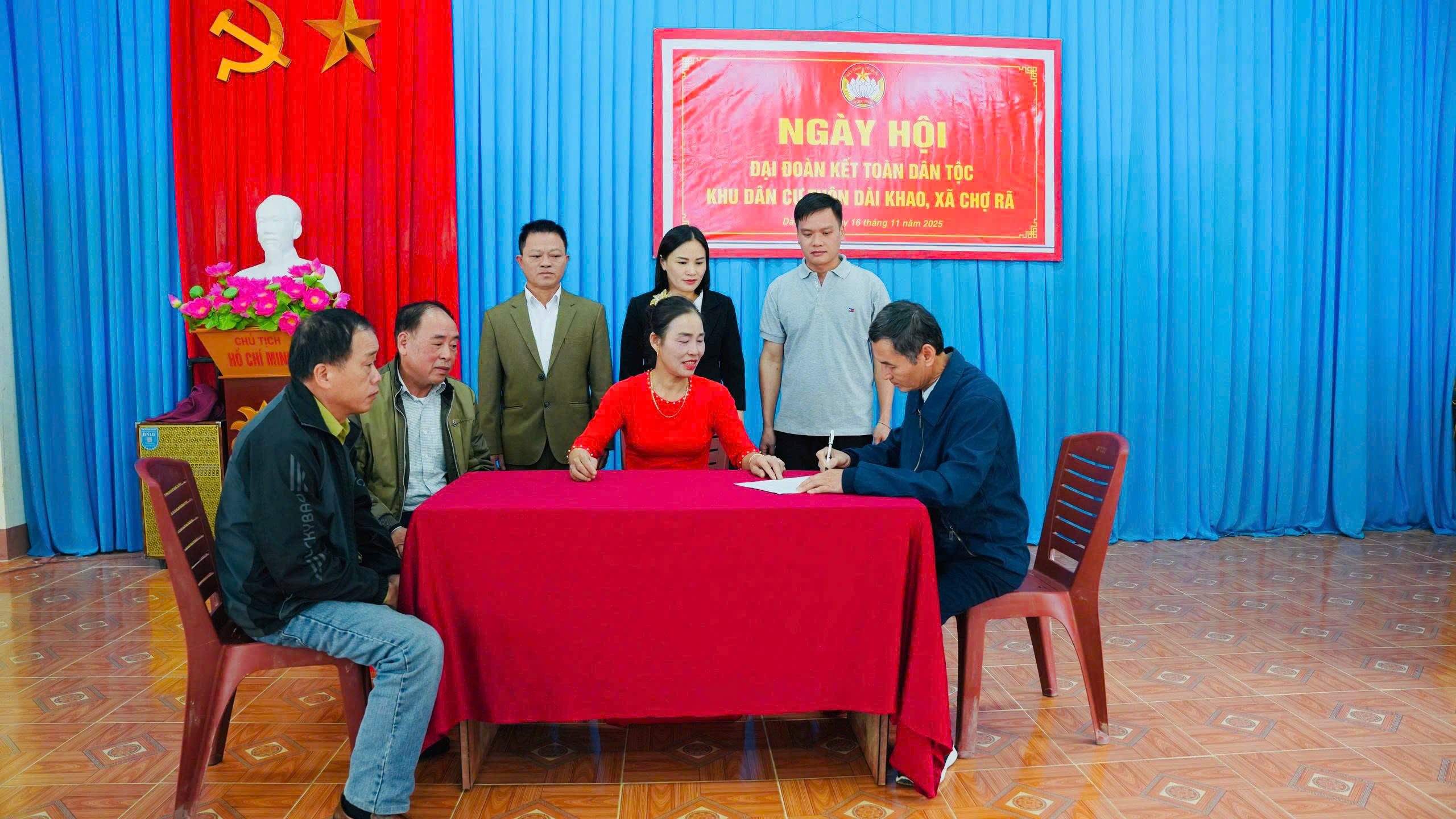Anh-tin-bai