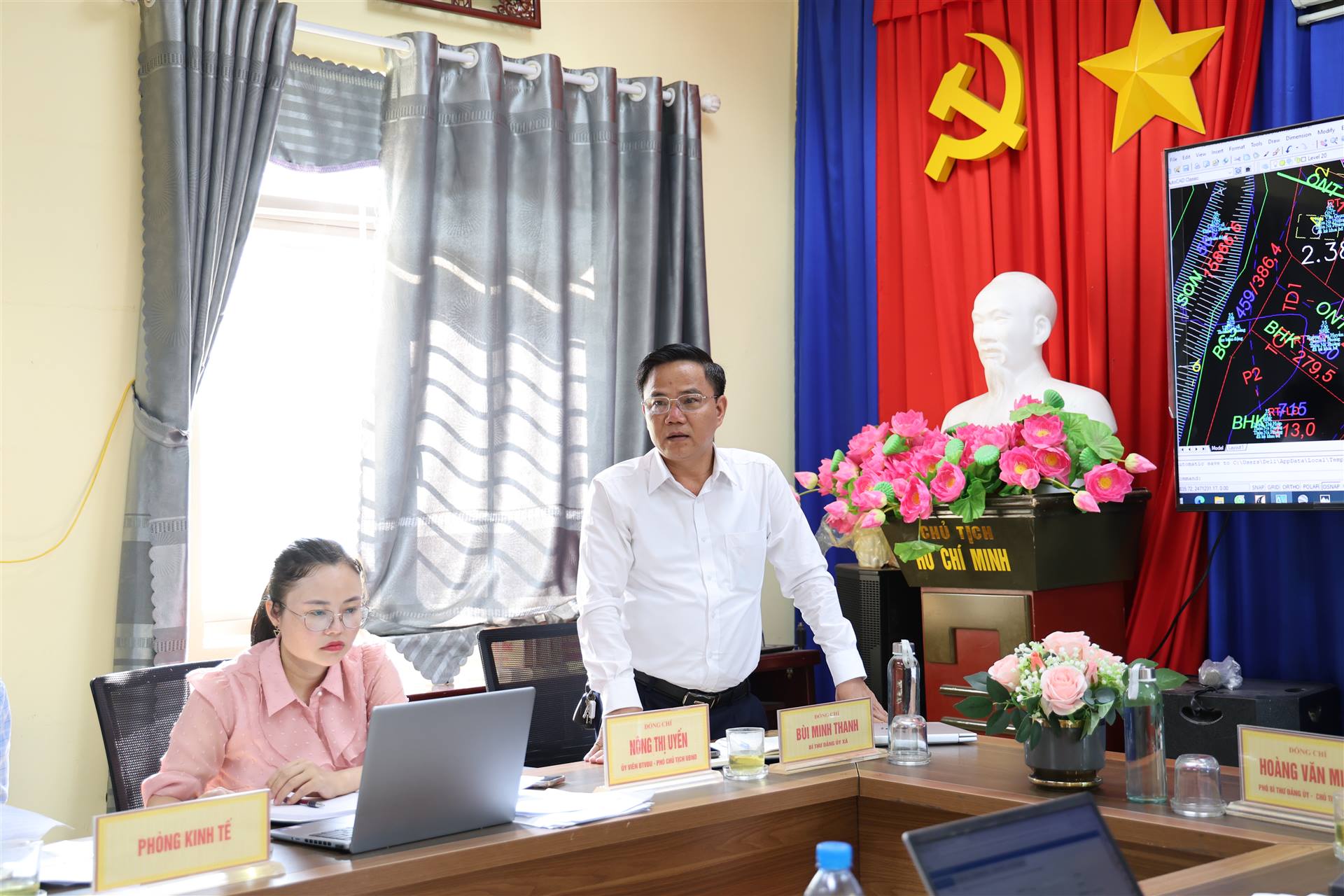Anh-tin-bai