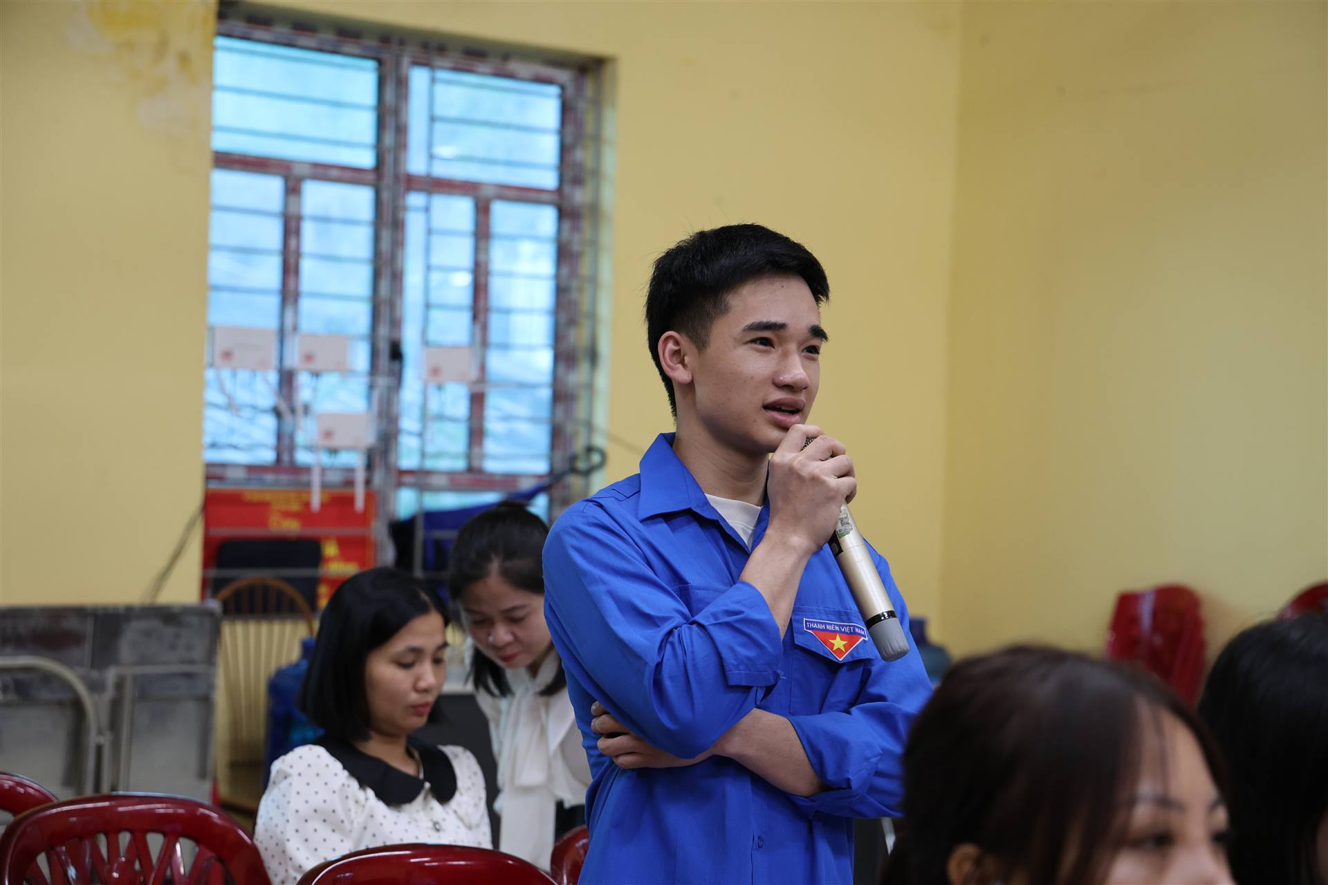 Anh-tin-bai