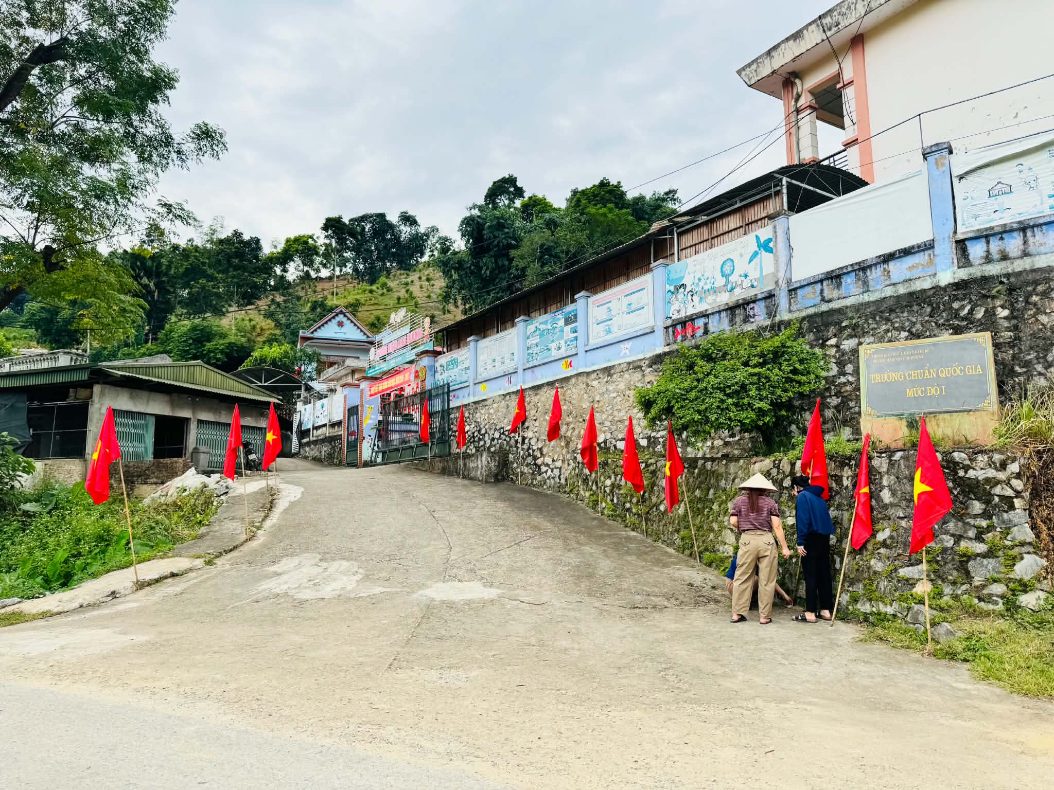Anh-tin-bai
