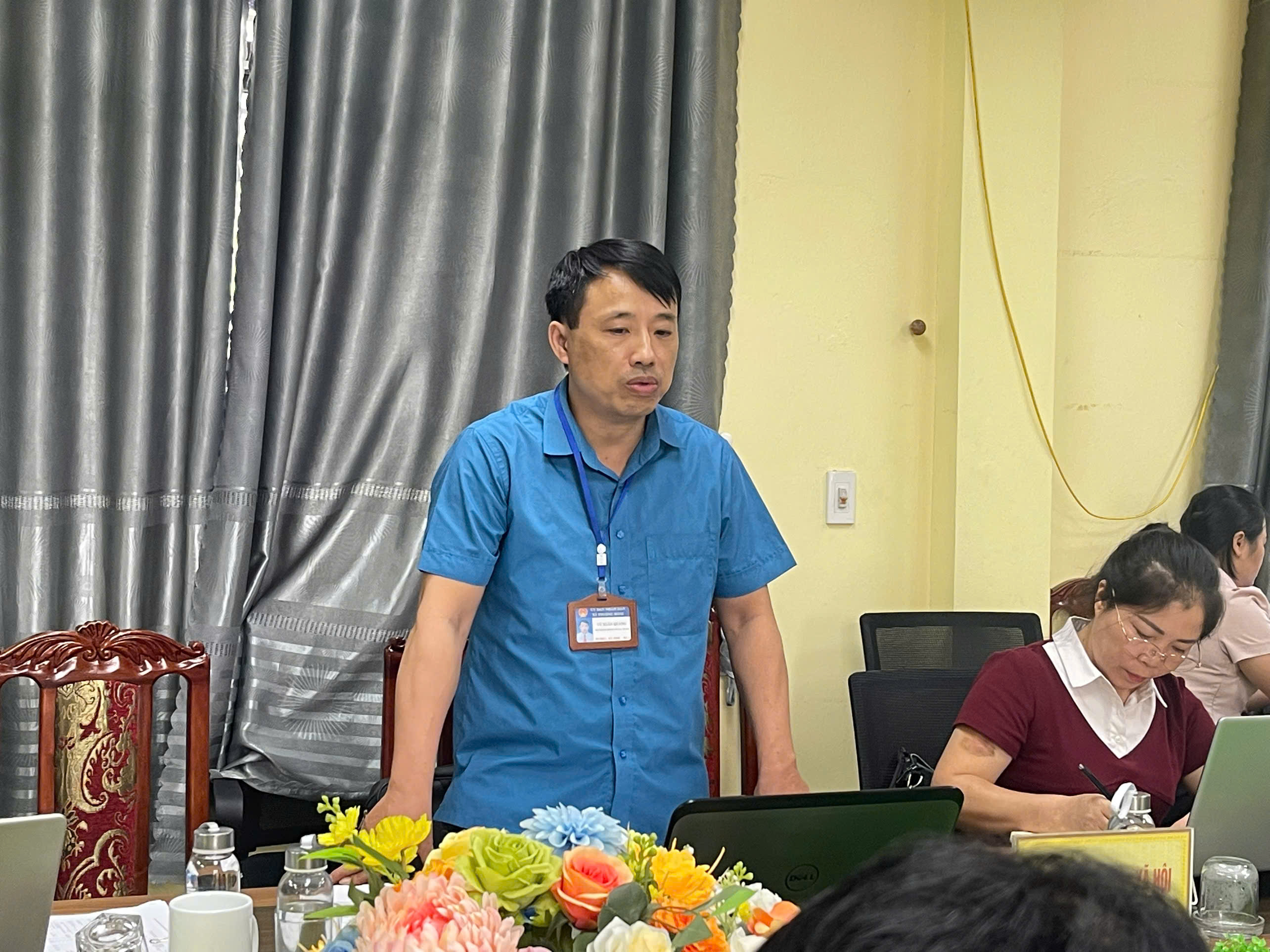 Anh-tin-bai