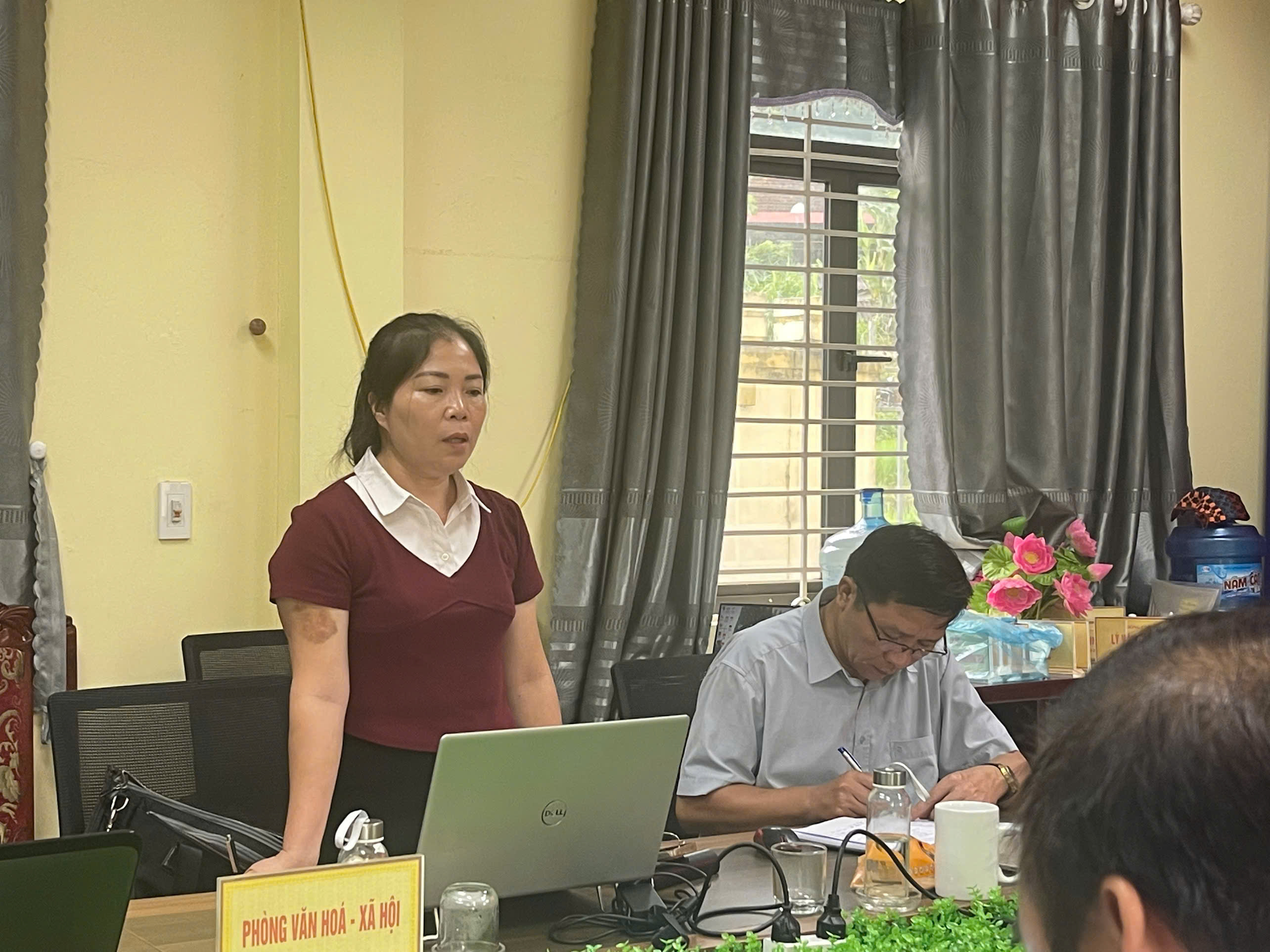 Anh-tin-bai