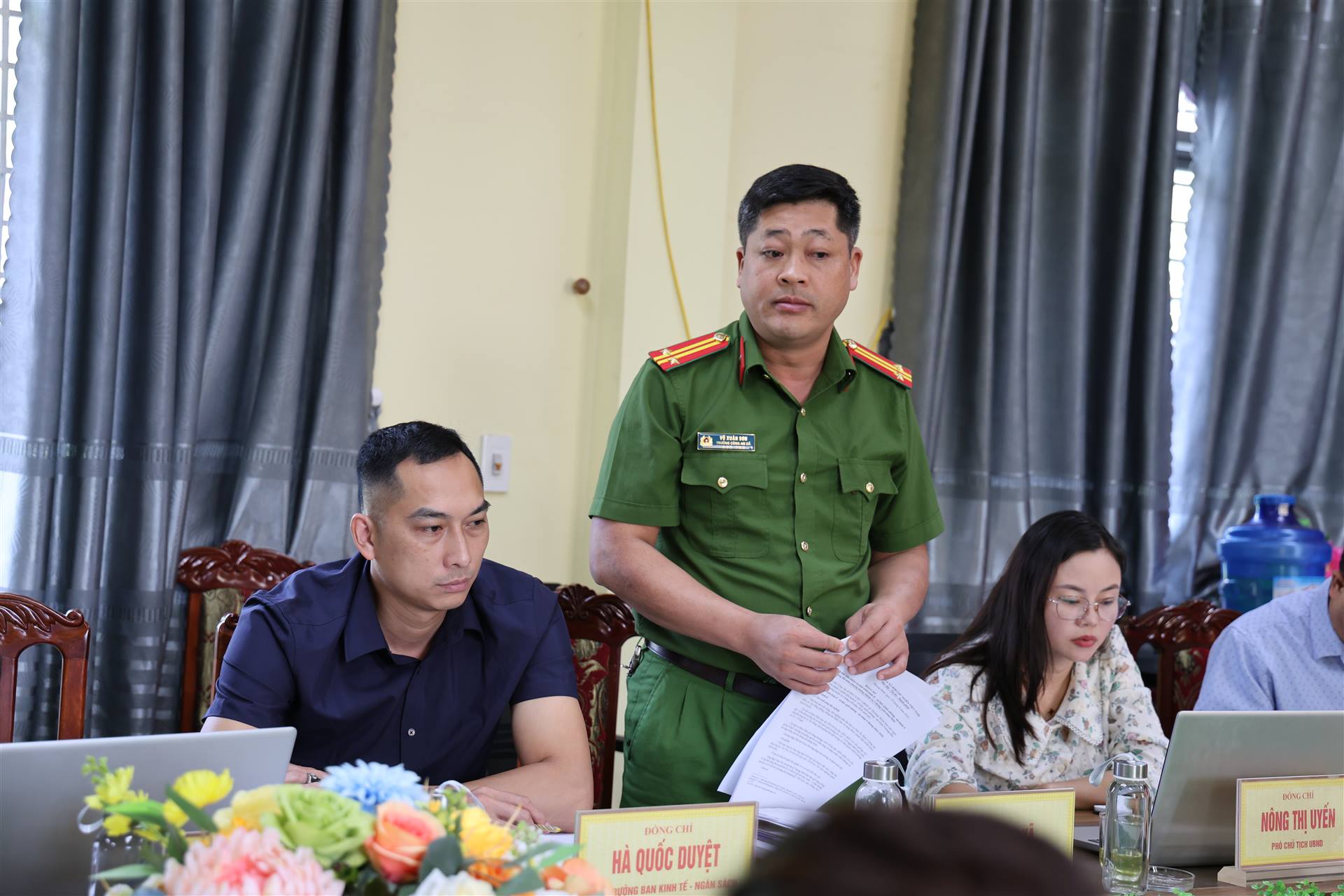 Anh-tin-bai