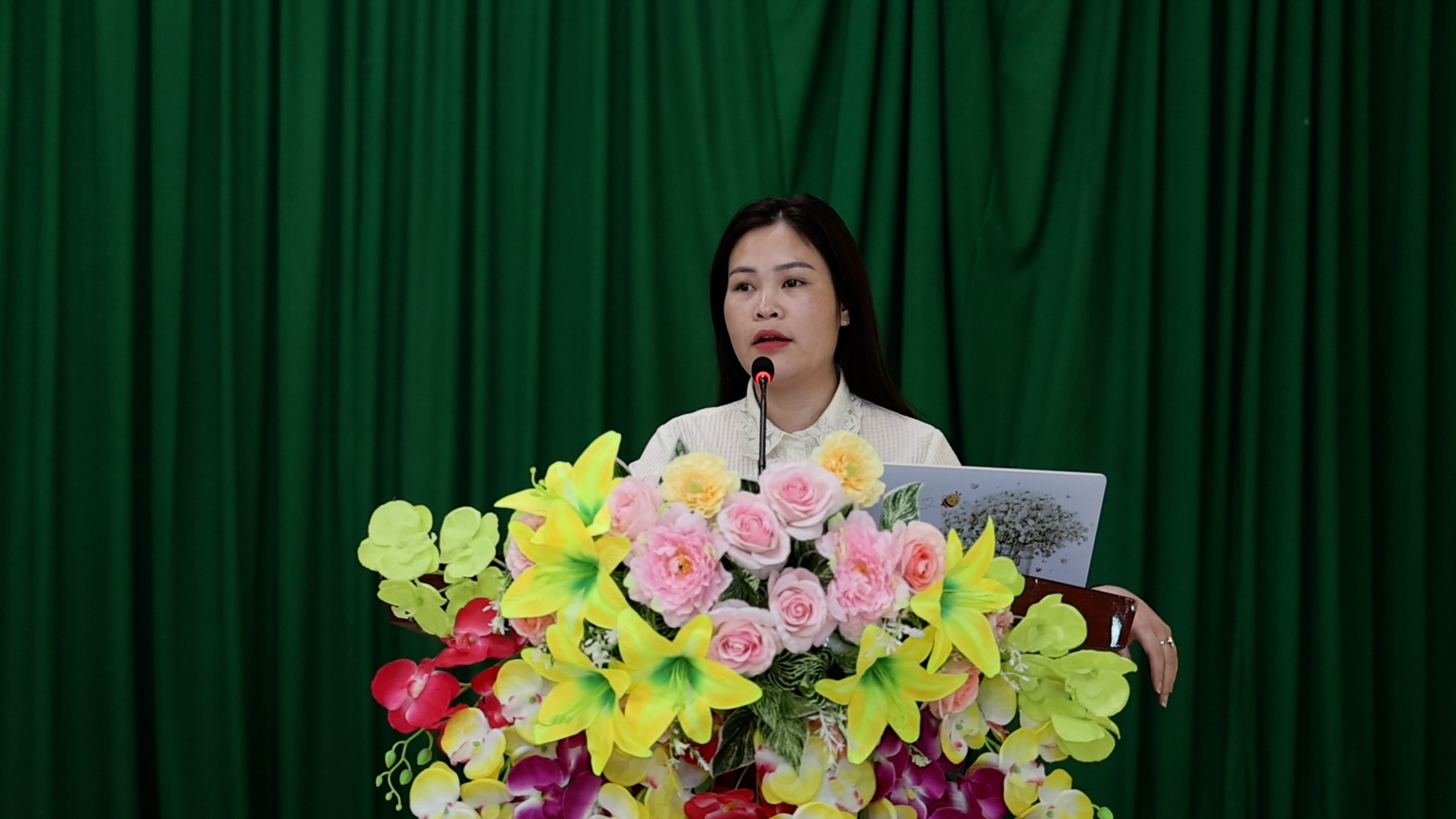 Anh-tin-bai