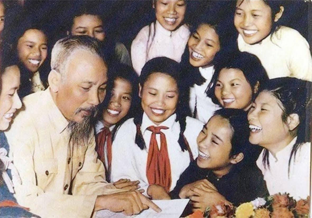 Anh-tin-bai