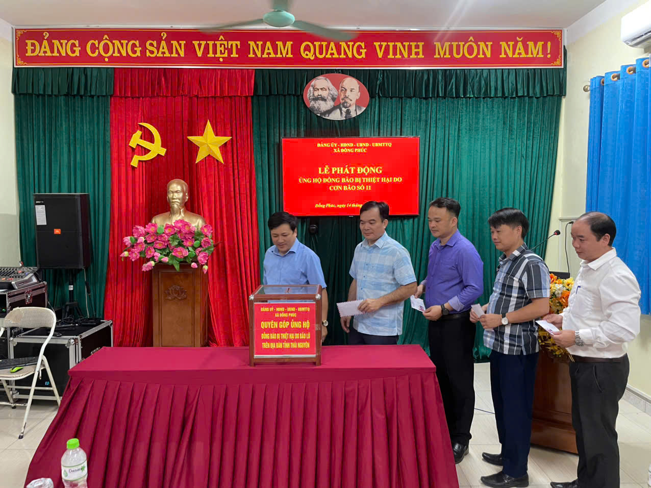 Anh-tin-bai