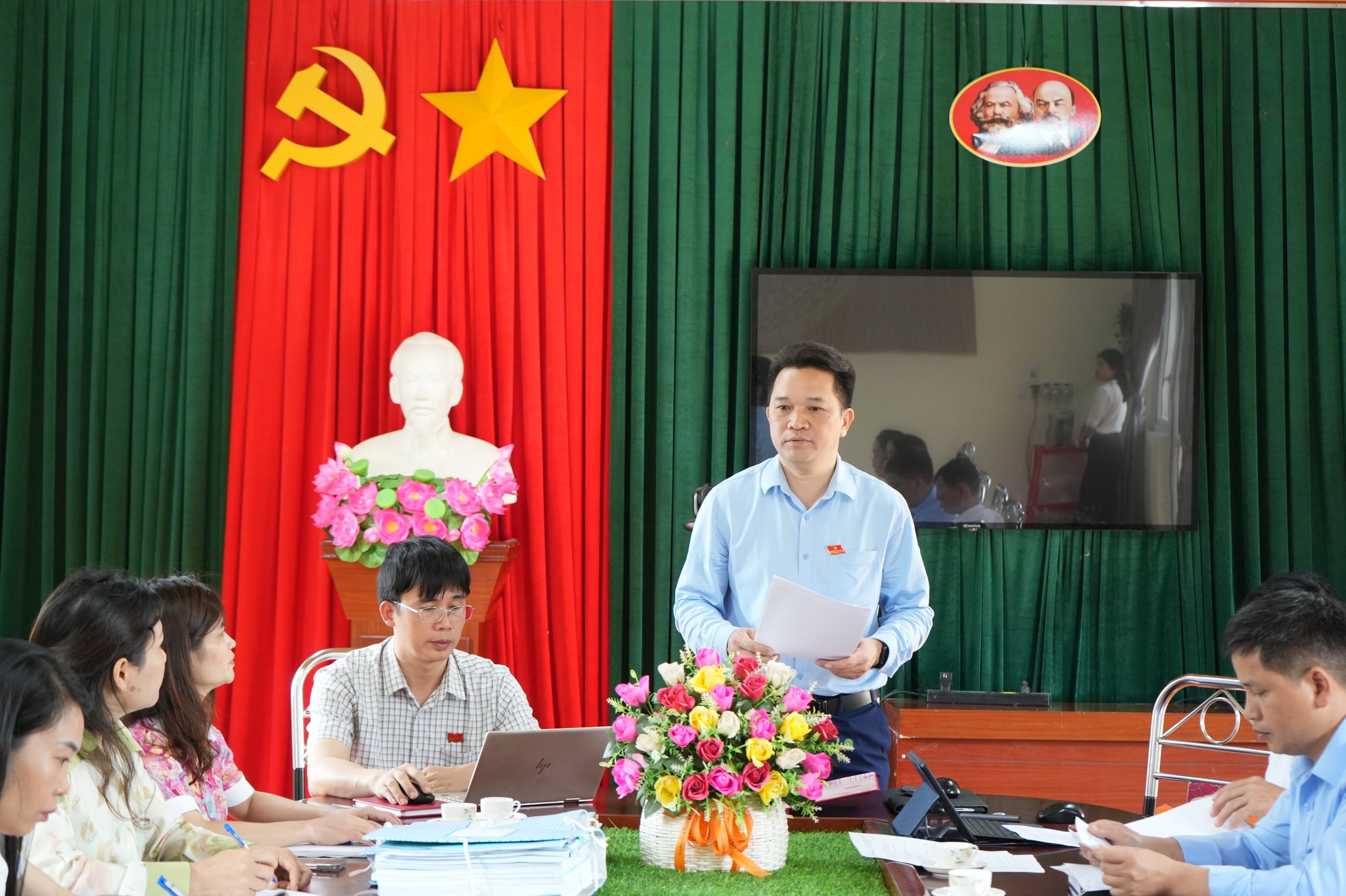 Anh-tin-bai