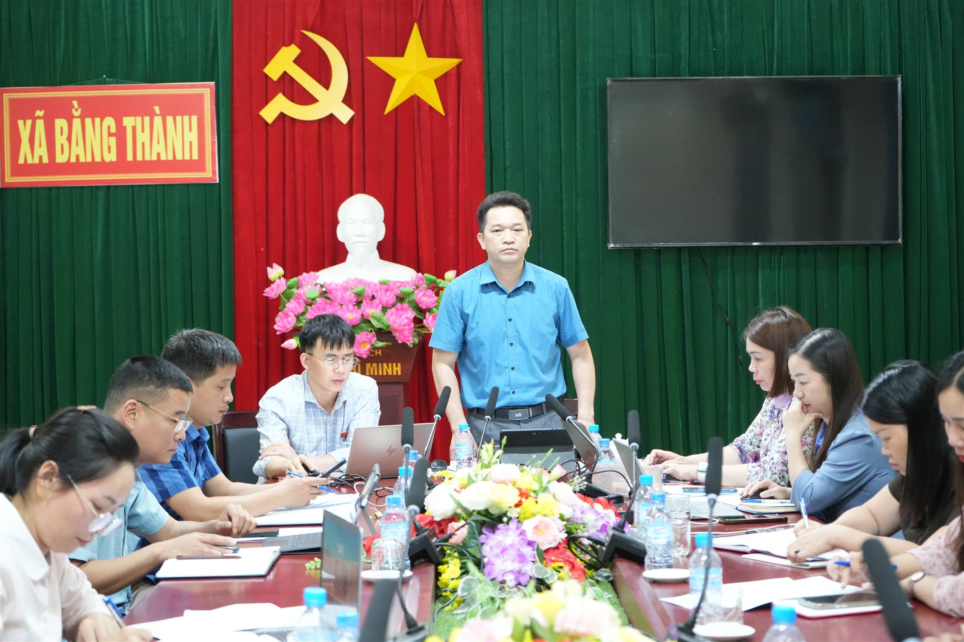 Anh-tin-bai