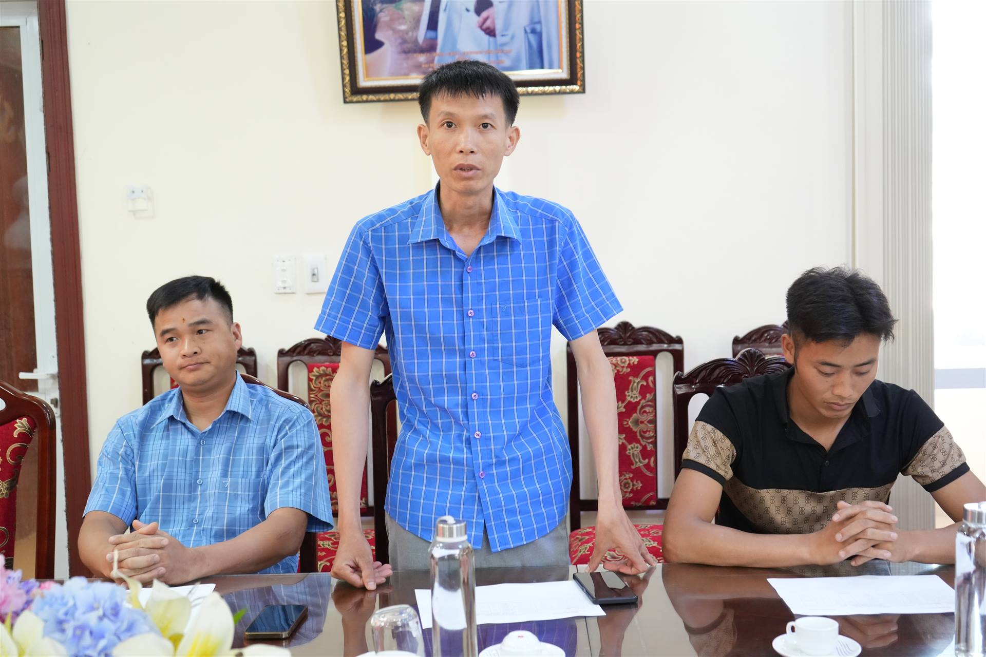 Anh-tin-bai
