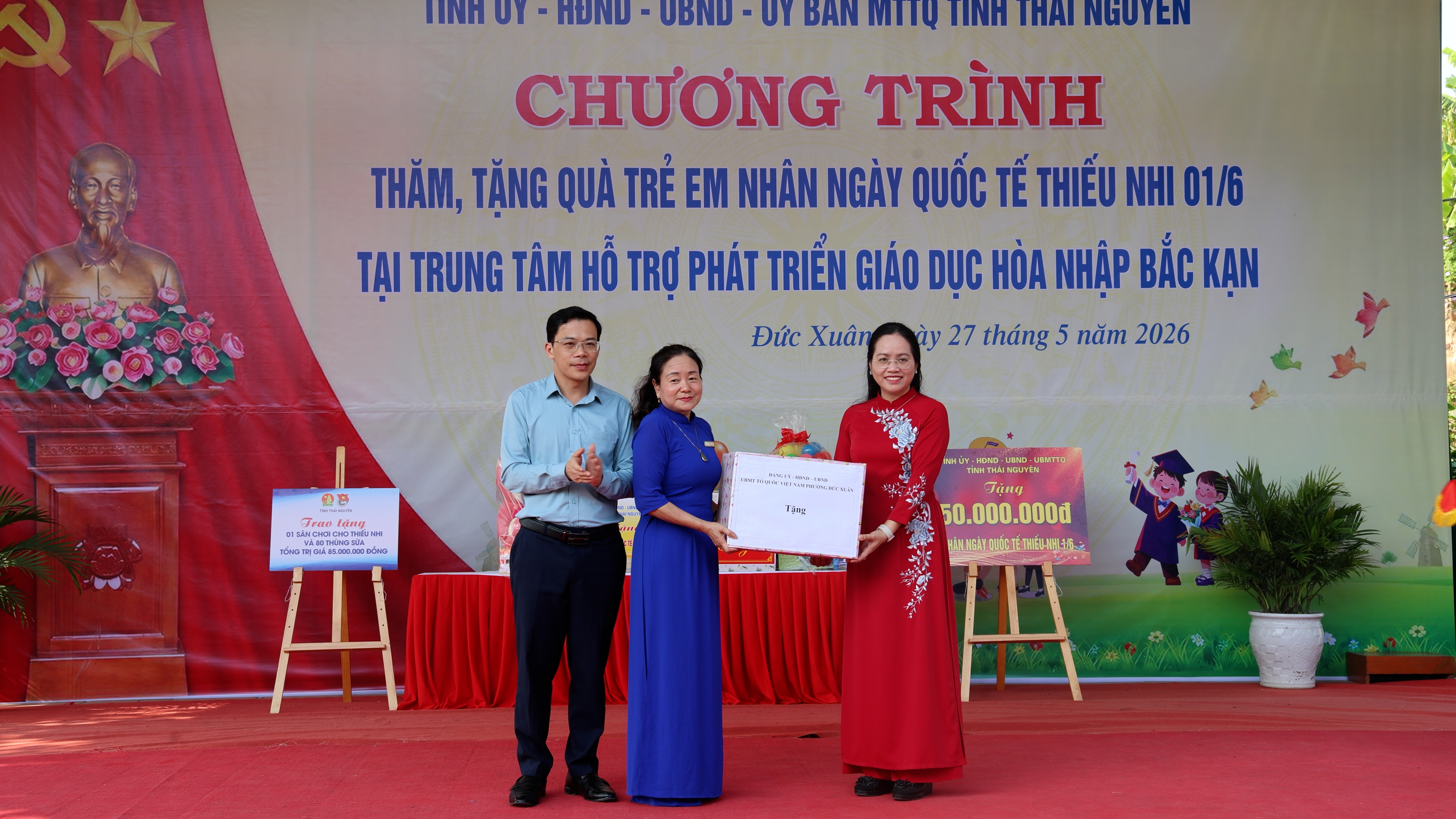 Anh-tin-bai